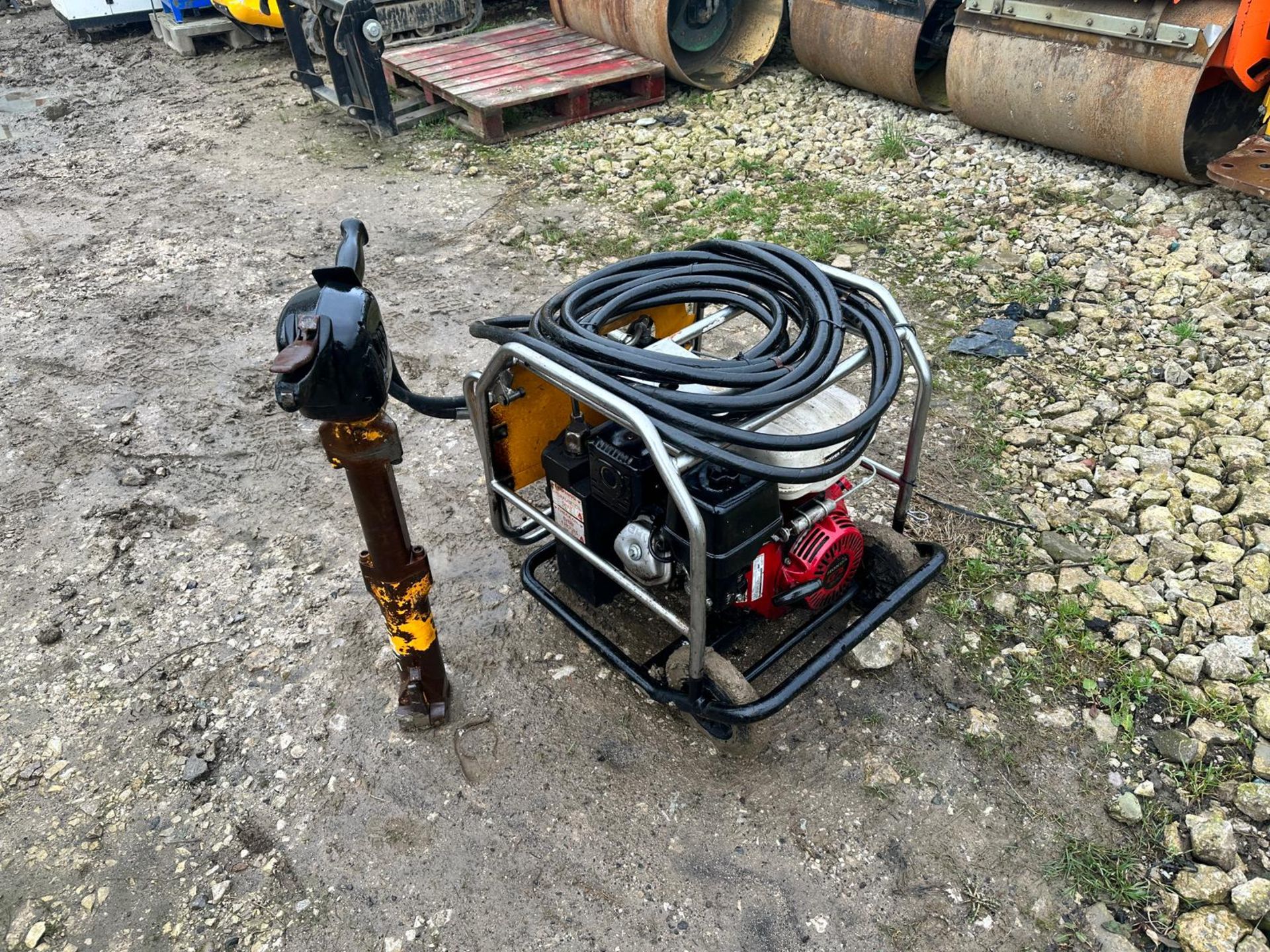 2016 JCB BEAVER HYDRAULIC POWER PACK WITH HOSES AND BREAKER *PLUS VAT*