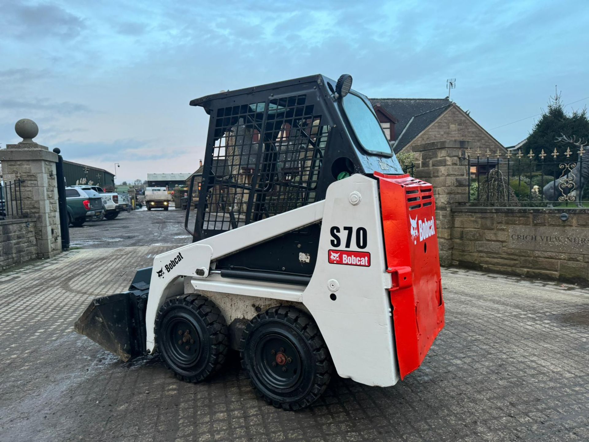 2015 BOBCAT S70 COMPACT WHEELED SKIDSTEER LOADER *PLUS VAT* - Image 6 of 20