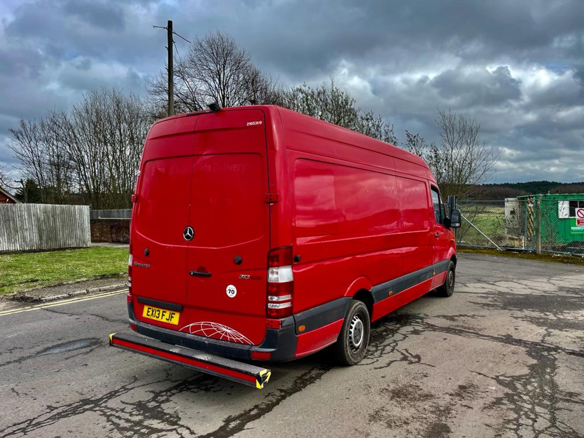 2013 MERCEDES-BENZ SPRINTER 313 CDI RED PANEL VAN *NO VAT* - Image 5 of 9