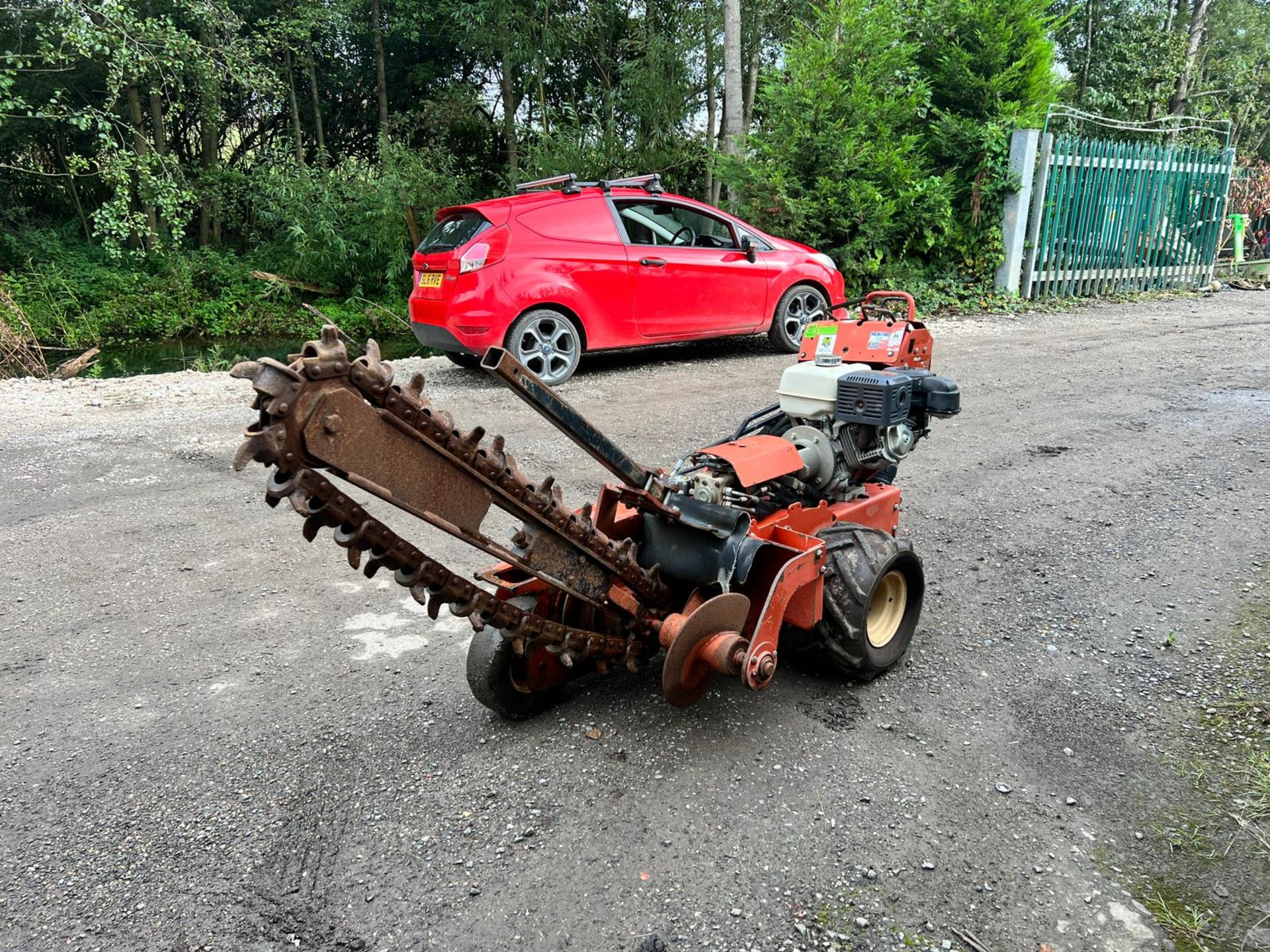 Ditch Witch RT10 Walk Behind Pedestrian Trencher *PLUS VAT* - Image 7 of 13