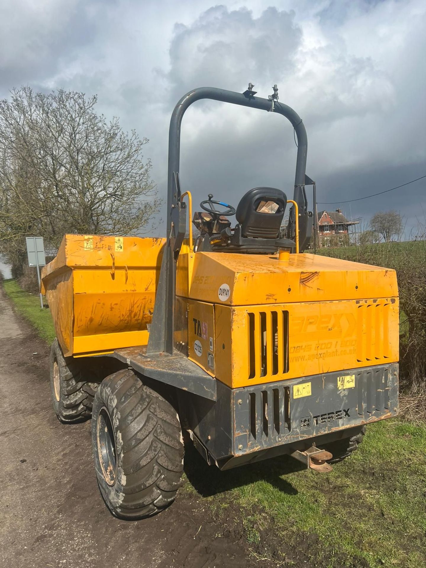 2014 TEREX 9 TON STRAIGHT TIP DUMPER *PLUS VAT* - Image 5 of 10