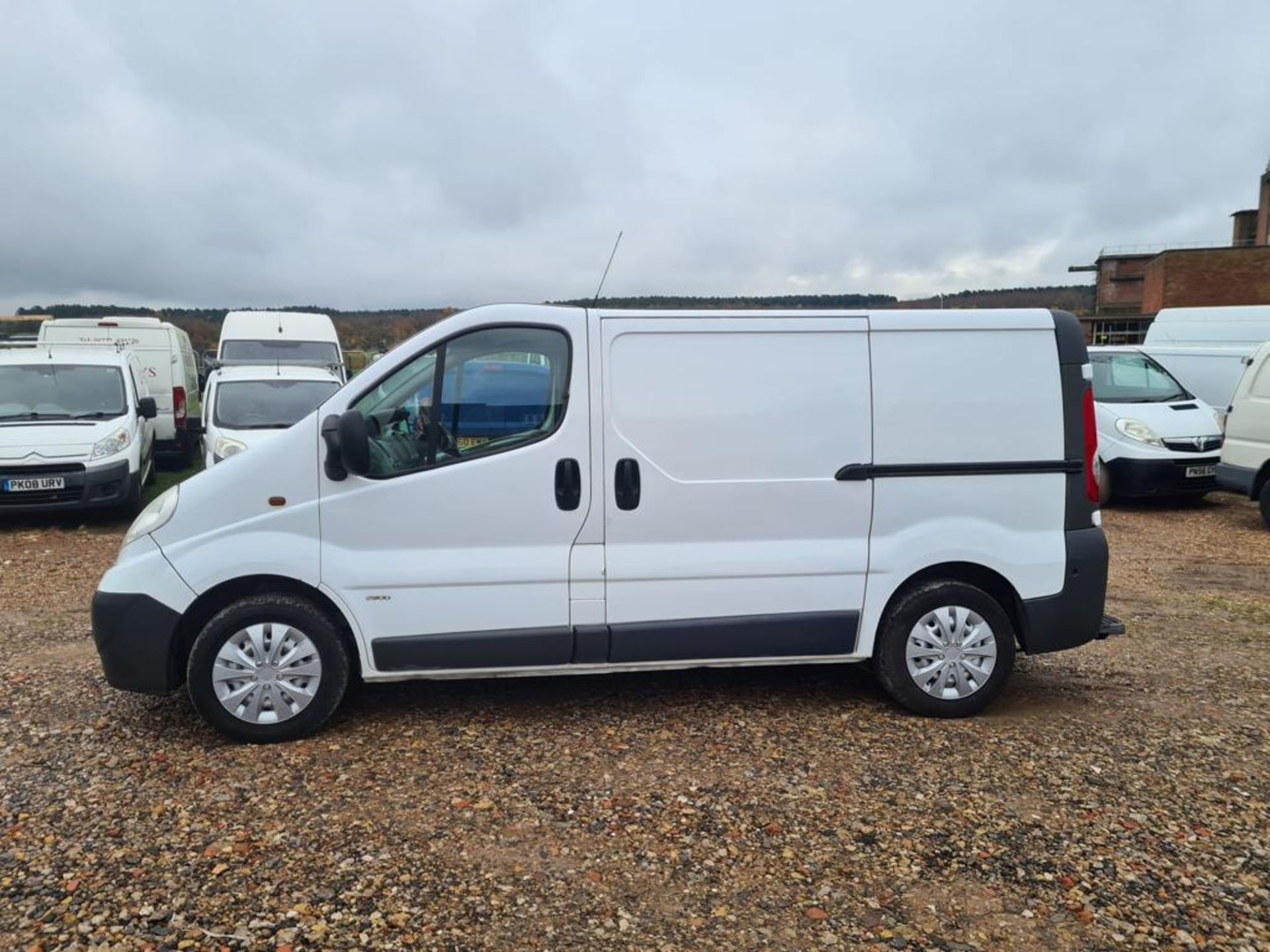 2007 VAUXHALL VIVARO 2900 CDTI SWB WHITE PANEL VAN *NO VAT* - Image 6 of 12