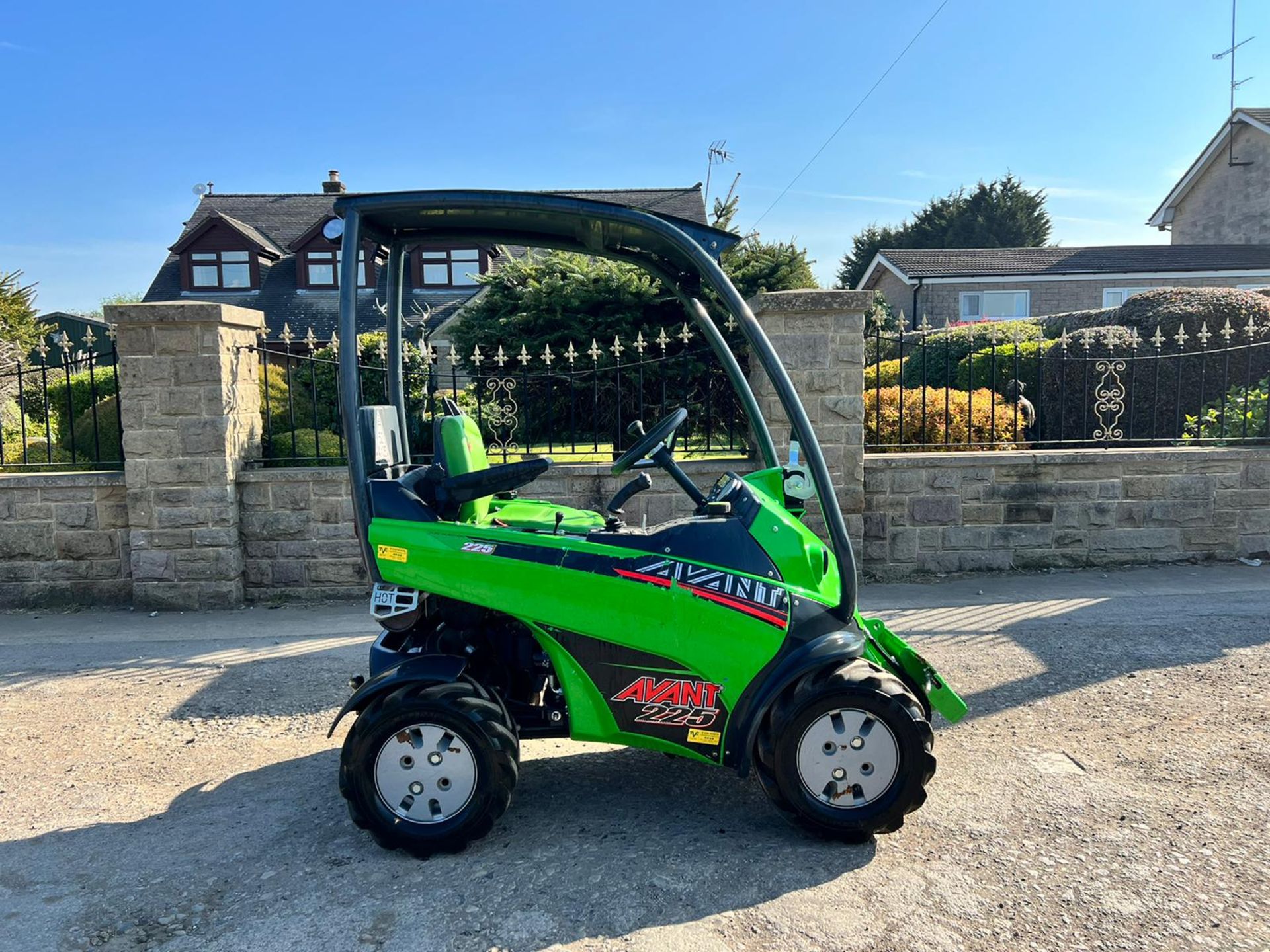 2020 AVANT 225 4WD COMPACT LOADER WITH BUCKET *PLUS VAT*