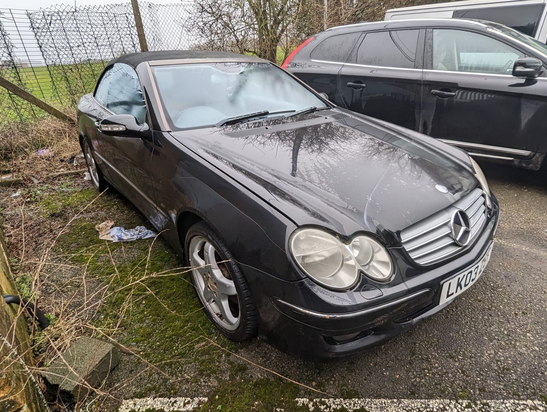 2003 MERCEDES BENZ CLK240 CONVERTIBLE BLACK , GOOD RUNNER, NEEDS WORK