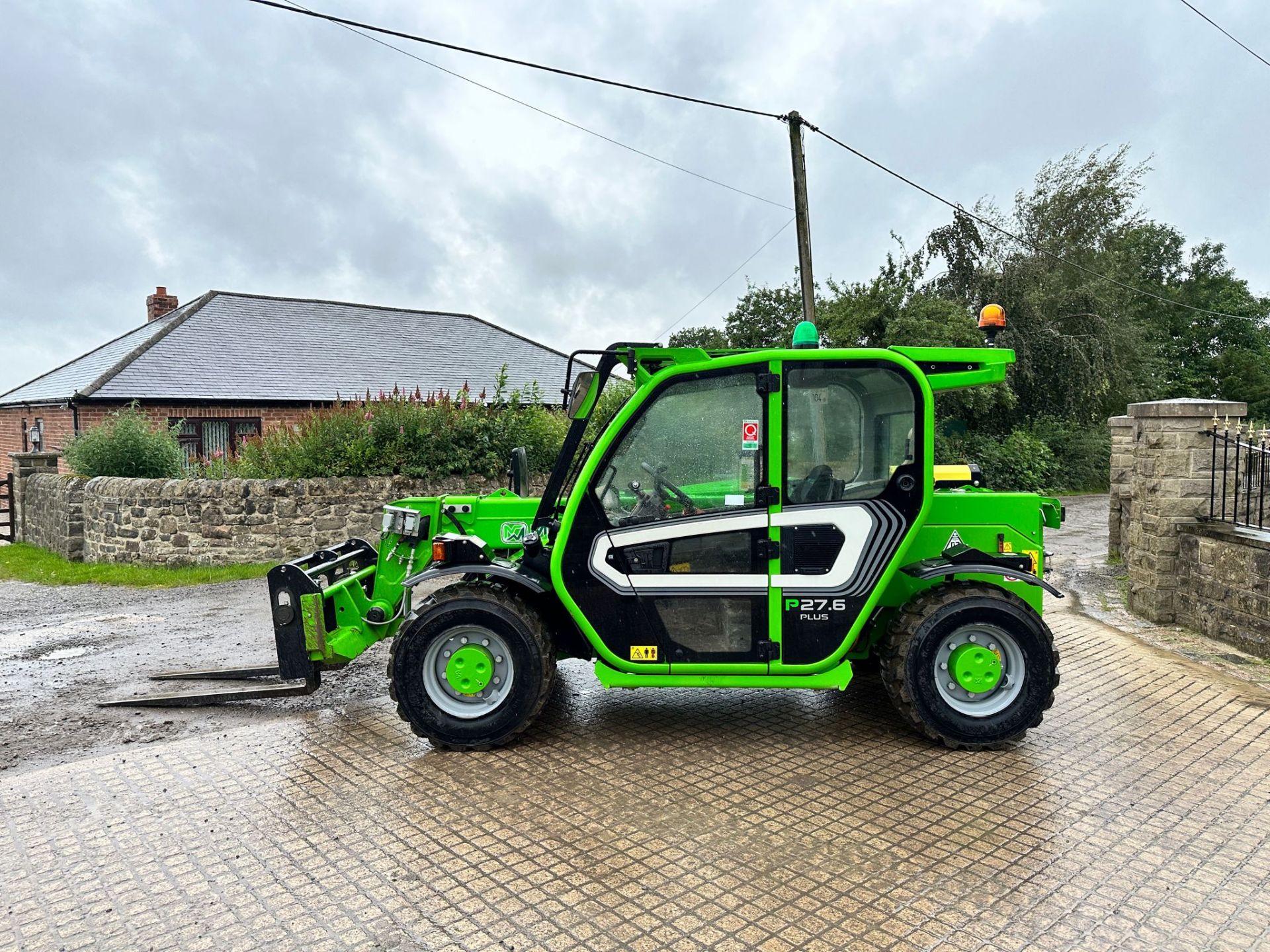 2022 MERLO P27.6 PLUS 4WD COMPACT TELESCOPIC TELEHANDLER *PLUS VAT* - Image 6 of 18