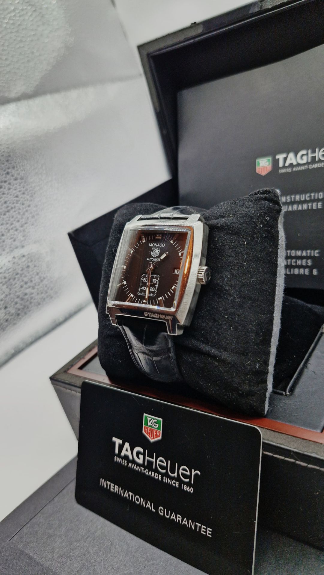 TAG HEUER MONACO CALIBRE AUTOMATIC MENS BLACK WATCH WITH BOX & GUARANTEE CARD NO VAT - Image 11 of 12