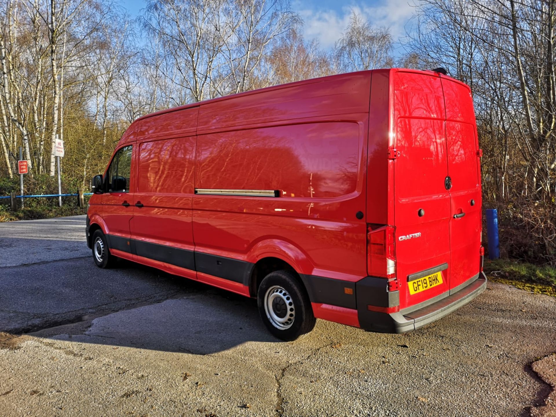 2019/19 REG VOLKSWAGEN CRAFTER CR35 STARTLINE TDI 2.0 DIESEL RED PANEL VAN, SHOWING 1 FORMER KEEPER - Image 2 of 13