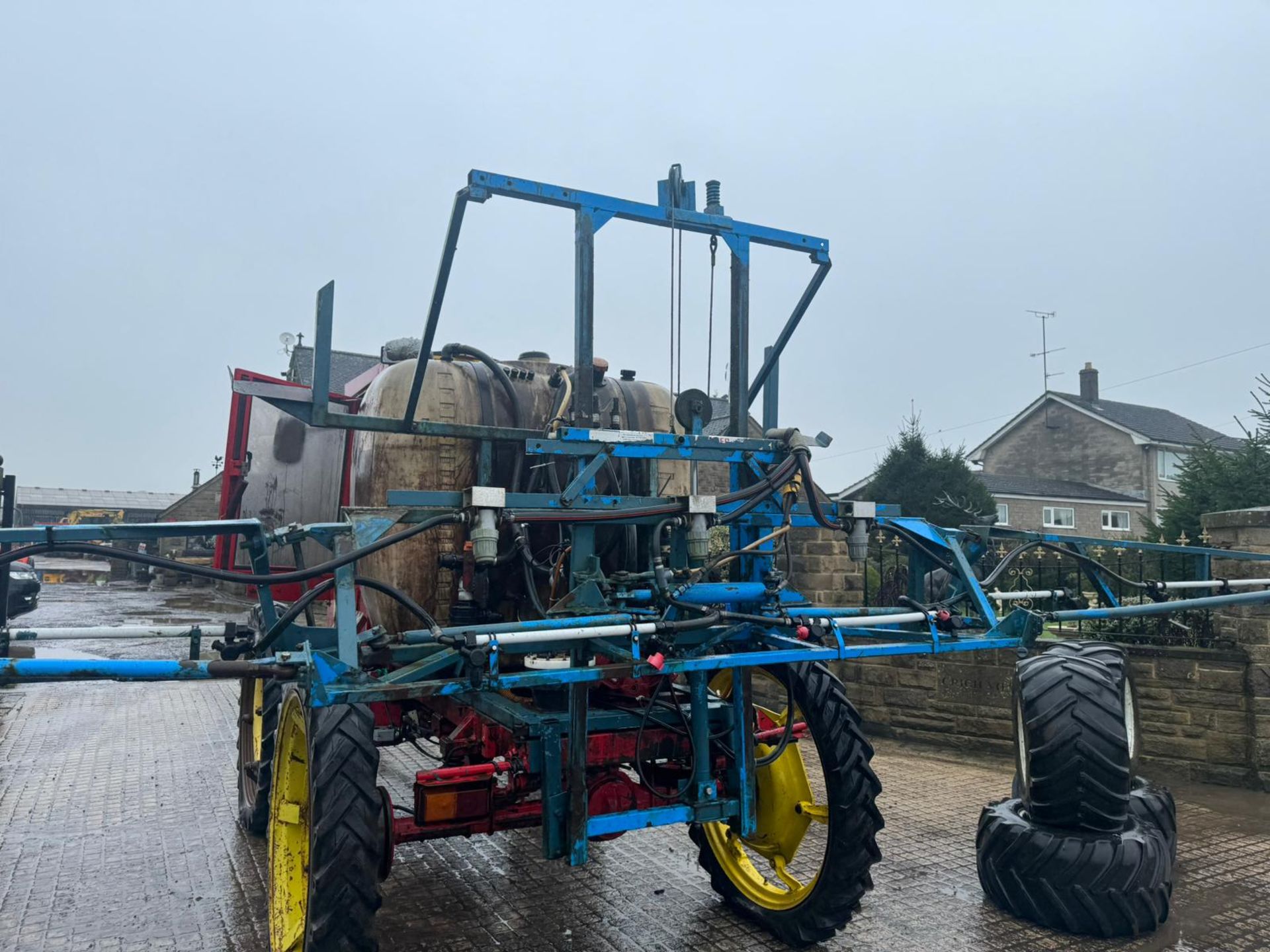 FRAZIER 3D AGRIBUGGY WITH 12 METRE CROP SPRAYER *PLUS VAT* - Image 12 of 17