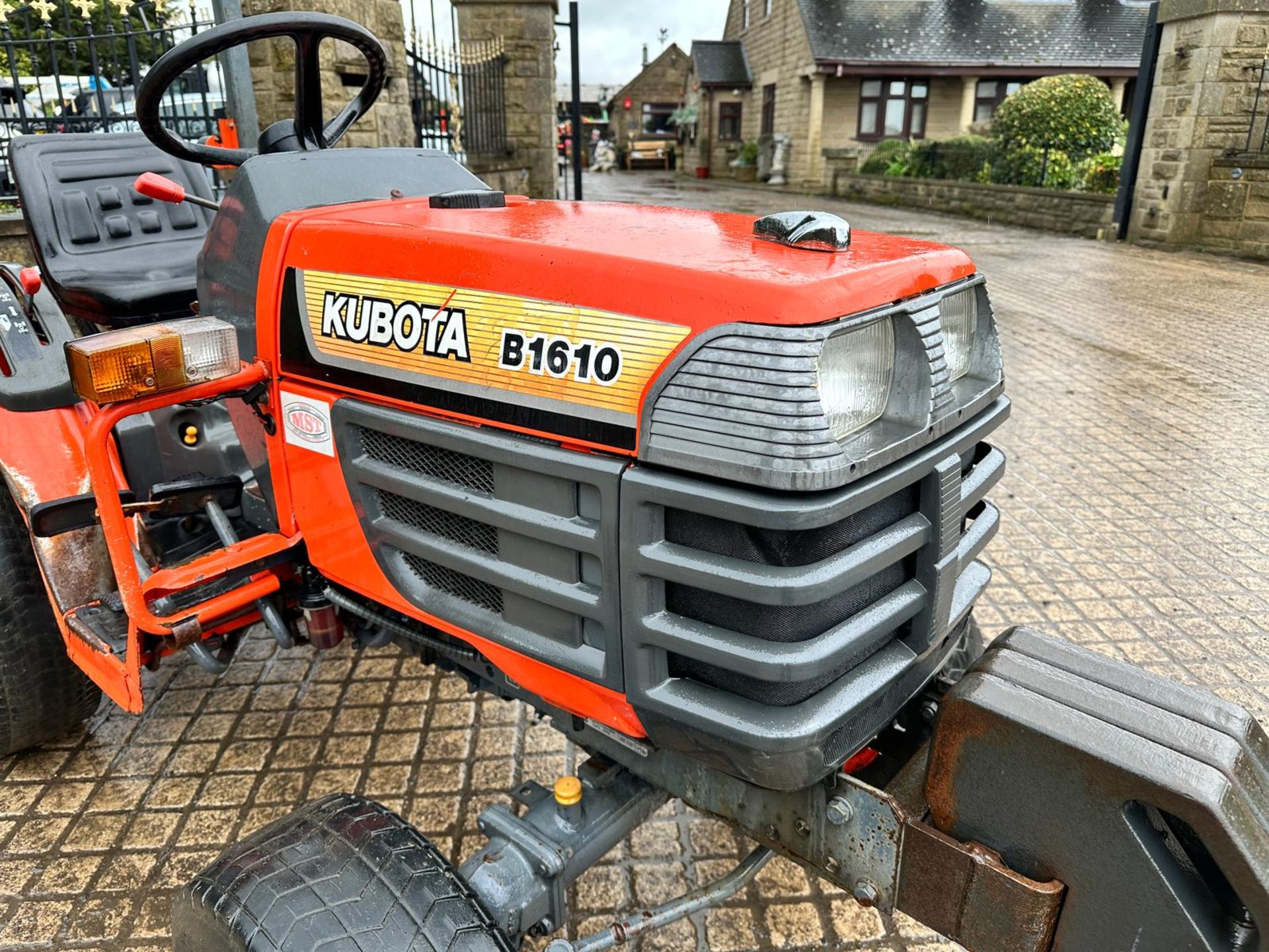 KUBOTA B1610 16HP 4WD COMPACT TRACTOR *PLUS VAT* - Image 3 of 17