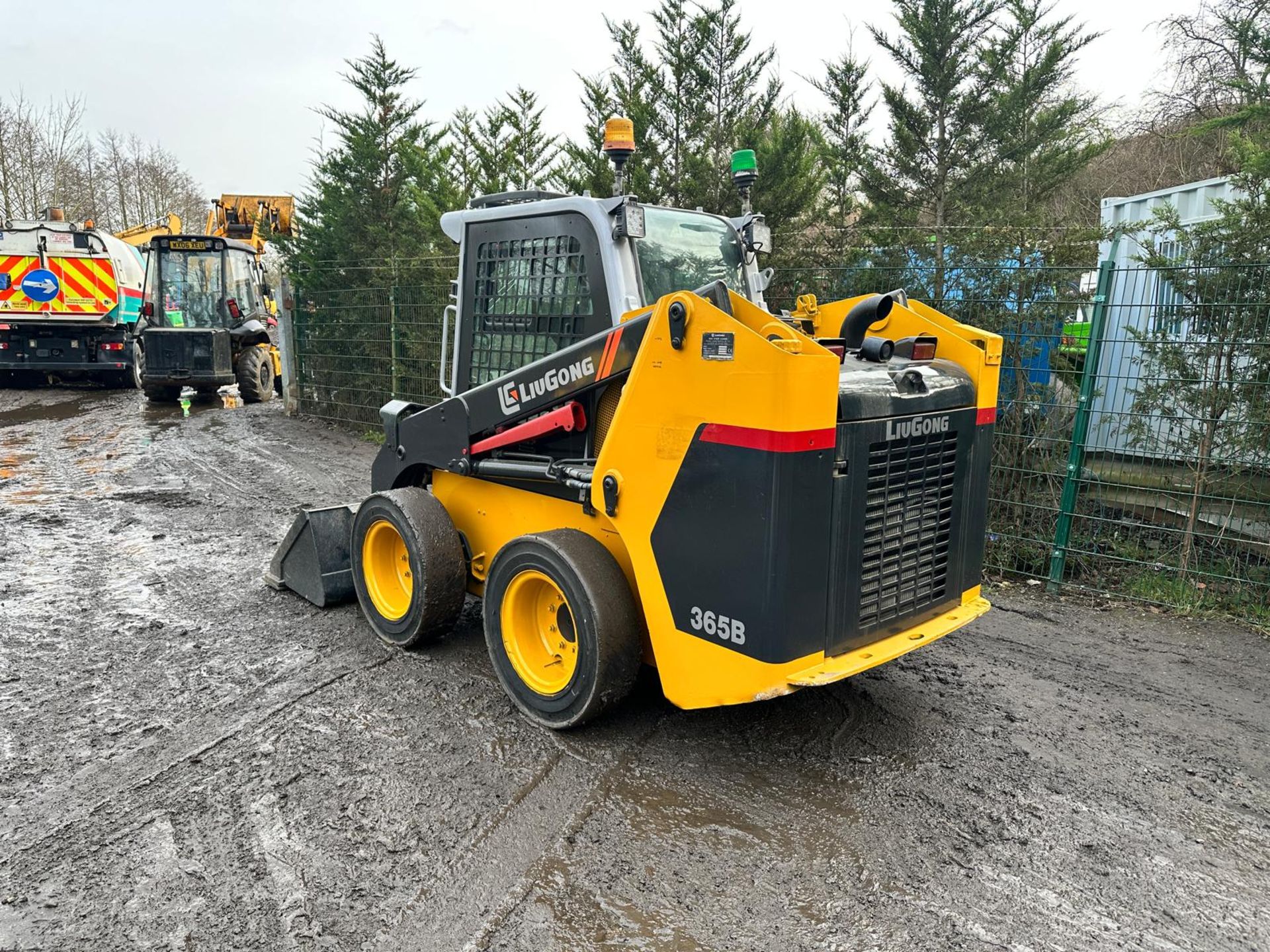 2017 LIUGONG 365B WHEELED SKIDSTEER LOADER *PLUS VAT* - Image 6 of 13