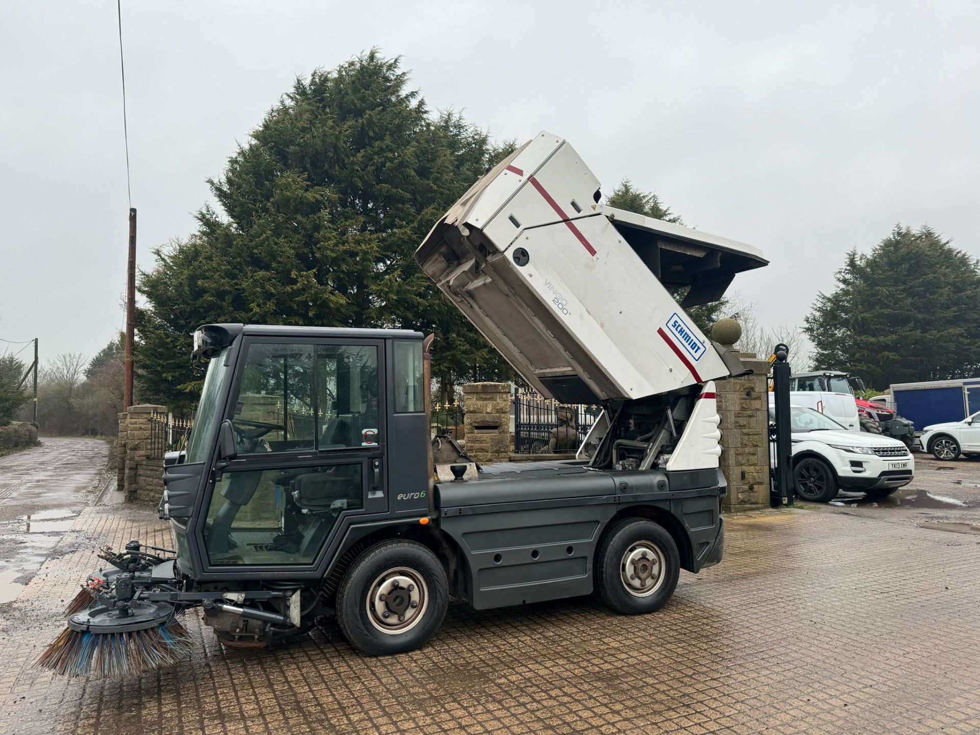 2015/65 SCHMIDT SWINGO 200+ ROAD SWEEPER *PLUS VAT* - Image 6 of 18