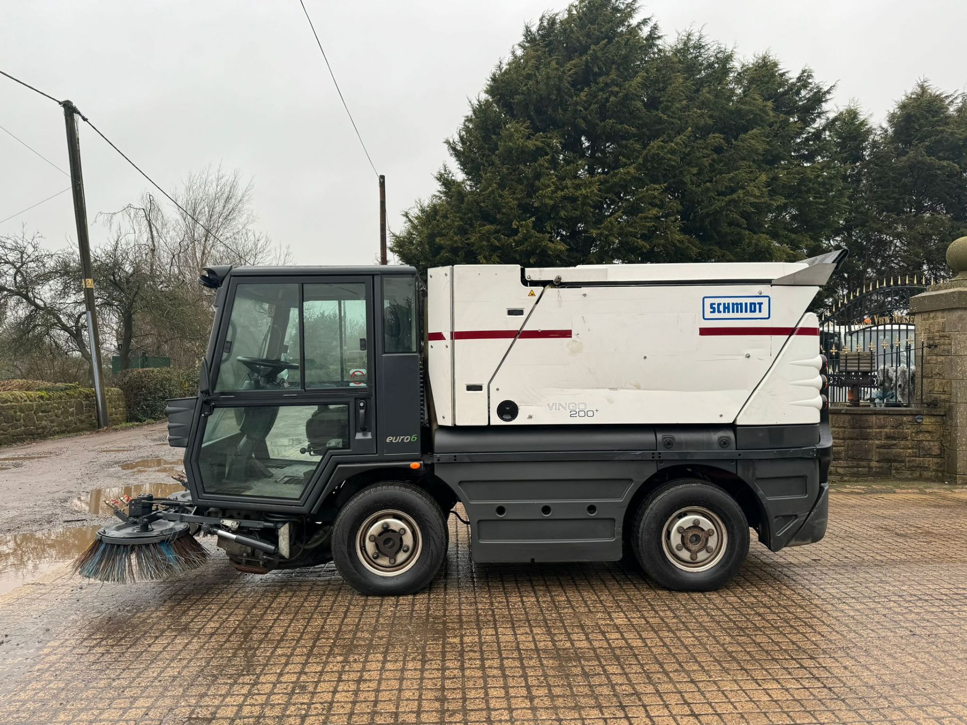 2015/65 SCHMIDT SWINGO 200+ ROAD SWEEPER *PLUS VAT* - Image 12 of 18