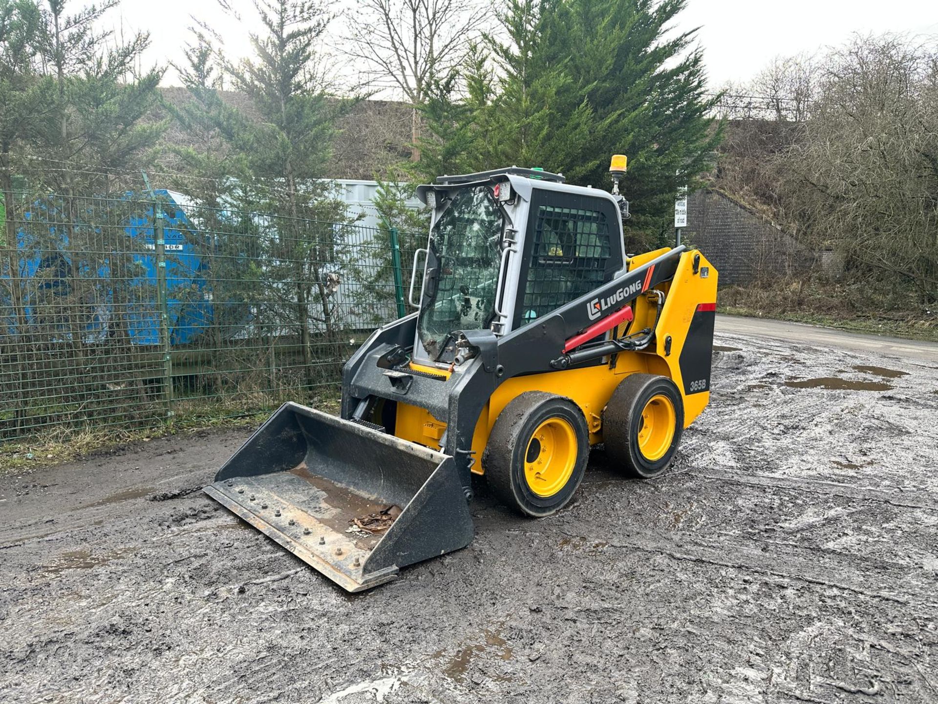 2017 LIUGONG 365B WHEELED SKIDSTEER LOADER *PLUS VAT* - Image 2 of 13