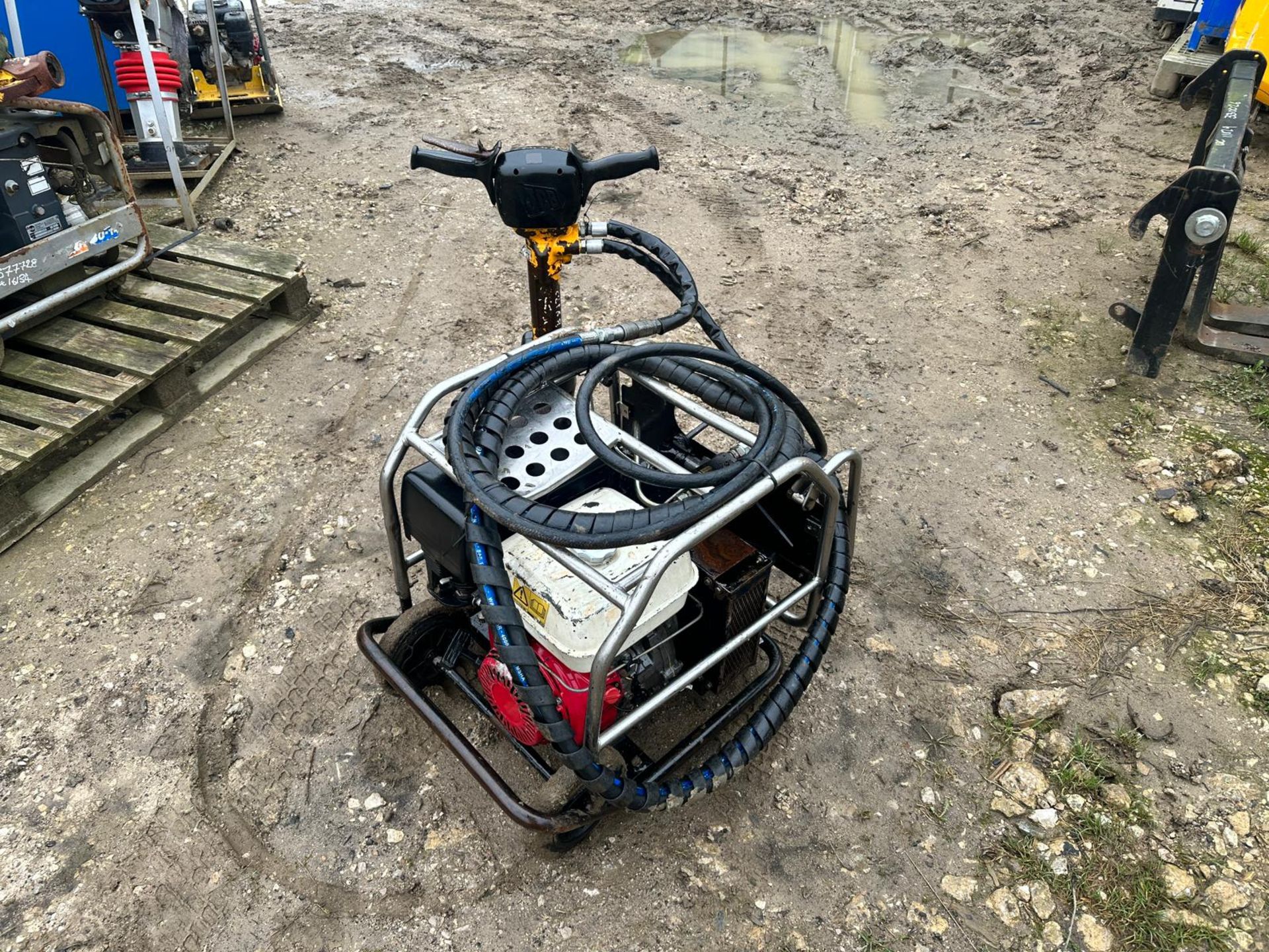 JCB BEAVER HYDRAULIC POWER PACK WITH HOSES AND BREAKER *NO VAT* - Image 4 of 11