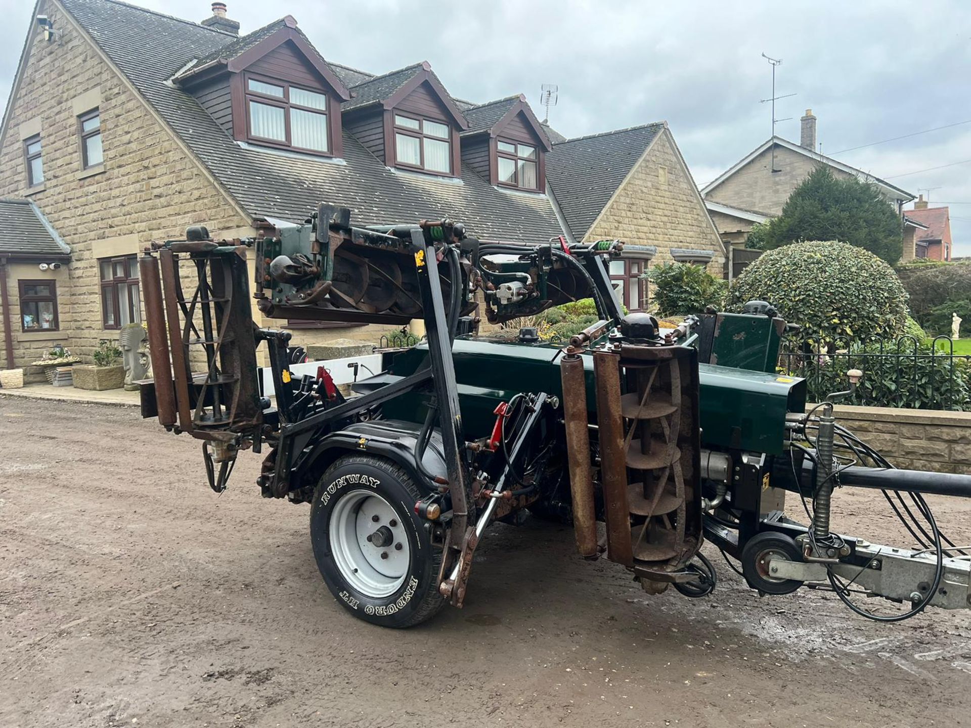 Hayter TM749 7 Gang Single Axle Tow Behind Cylinder Mower *PLUS VAT* - Image 2 of 14