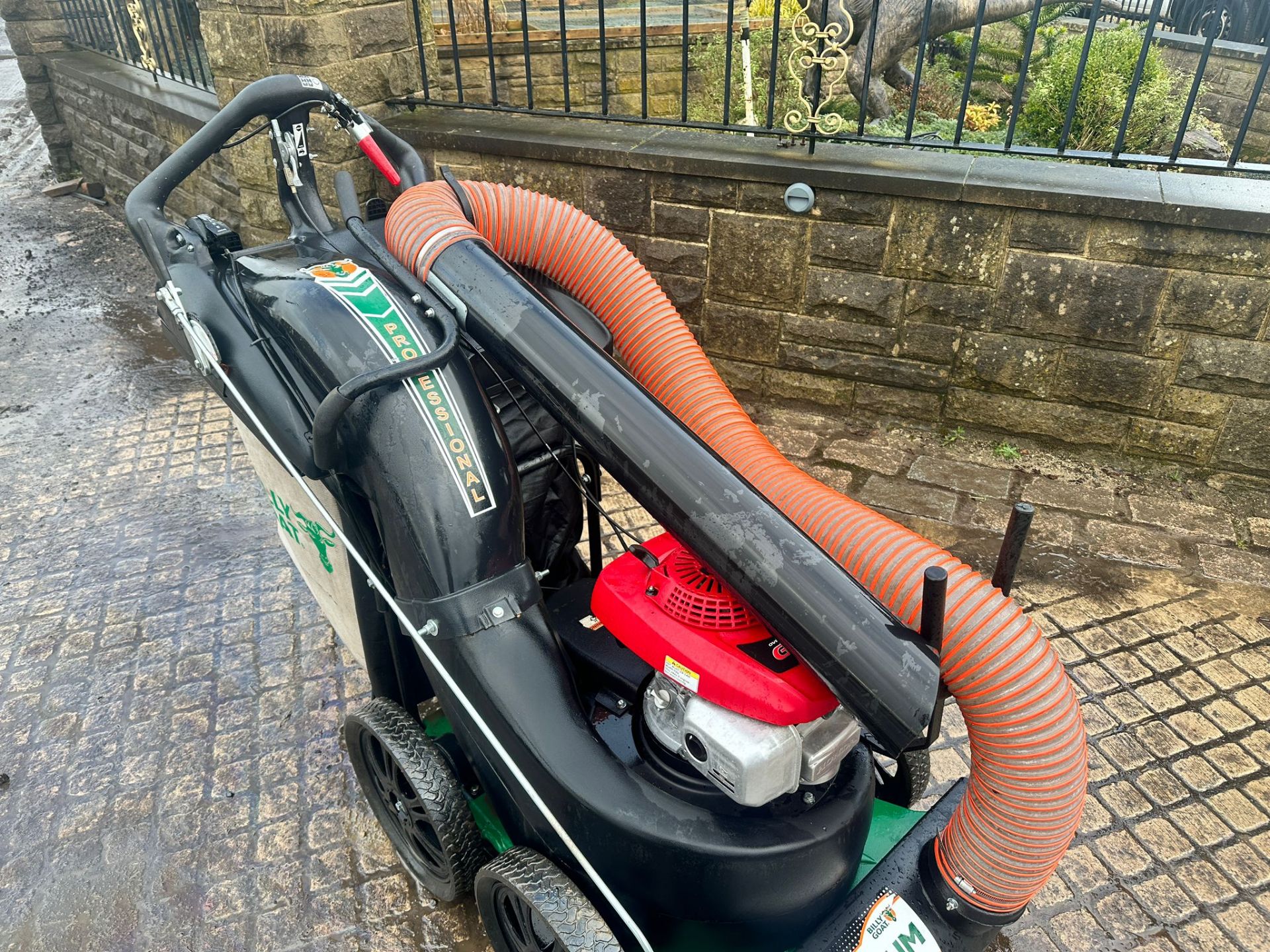 2019 BILLY GOAT MV650SPH 29Ó SELF PROPELLED GARDEN VACCUM COLLECTOR WITH WANDER WAND *PLUS VAT* - Image 8 of 17