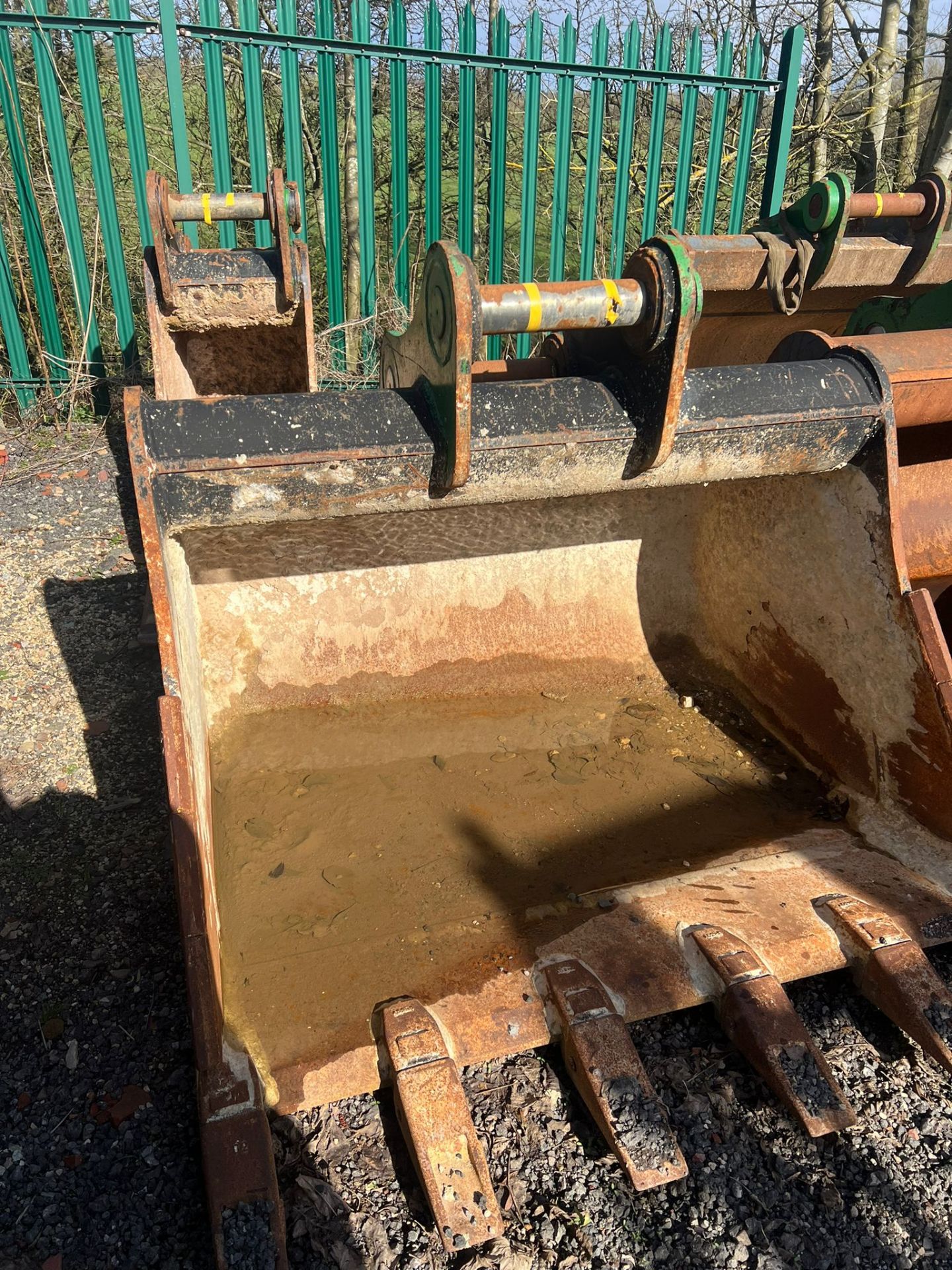 (21 TON PLUS) EXCAVATOR DIGGER BUCKET 80mm Pins *PLUS VAT* - Image 3 of 6