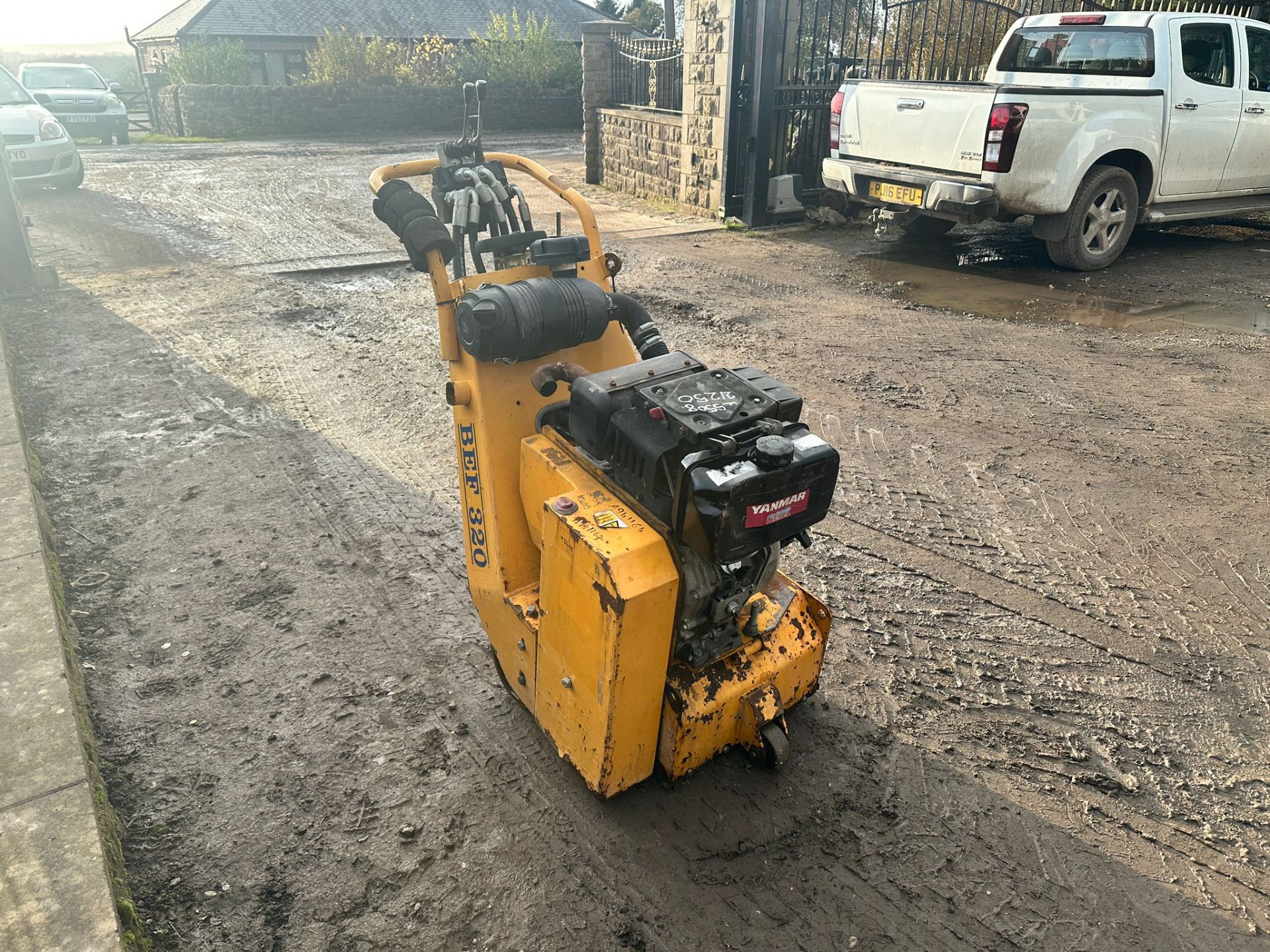 SPE BEF320-1A F/R DIESEL FLOOR SCRABBLER *PLUS VAT*