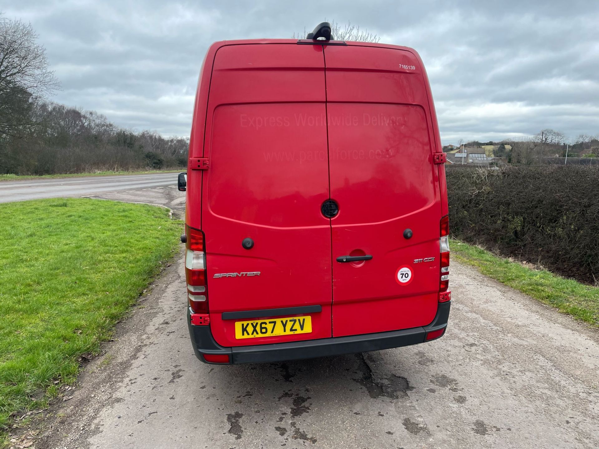 2017/67 REG MERCEDES-BENZ SPRINTER 314 CDI RED PANEL VAN *NO VAT* - Image 8 of 23