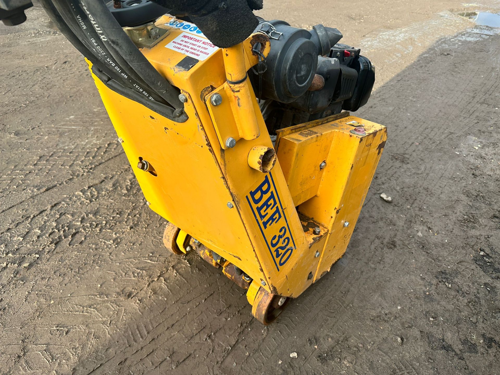 SPE BEF320-1A F/R DIESEL FLOOR SCRABBLER *PLUS VAT* - Image 6 of 11