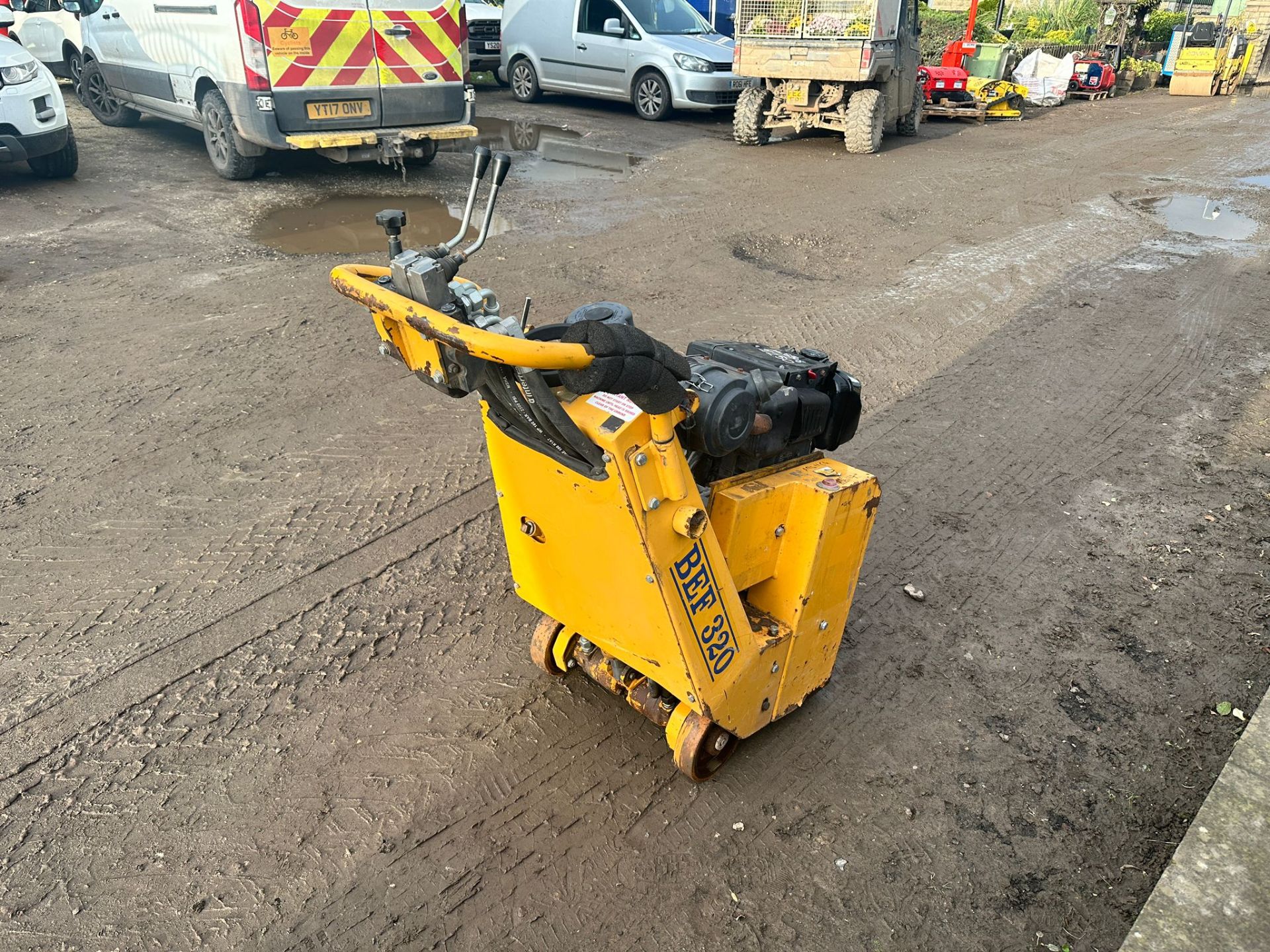 SPE BEF320-1A F/R DIESEL FLOOR SCRABBLER *PLUS VAT* - Image 5 of 11