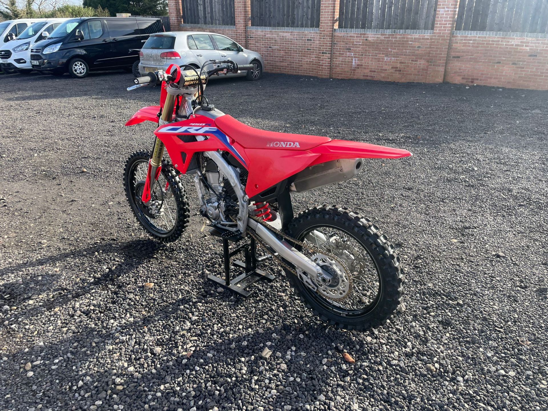 2022 CRF 450 MOTORBIKE, RUNS AND DRIVES, COMES WITH ALL PAPERWORK *NO VAT* - Image 3 of 9