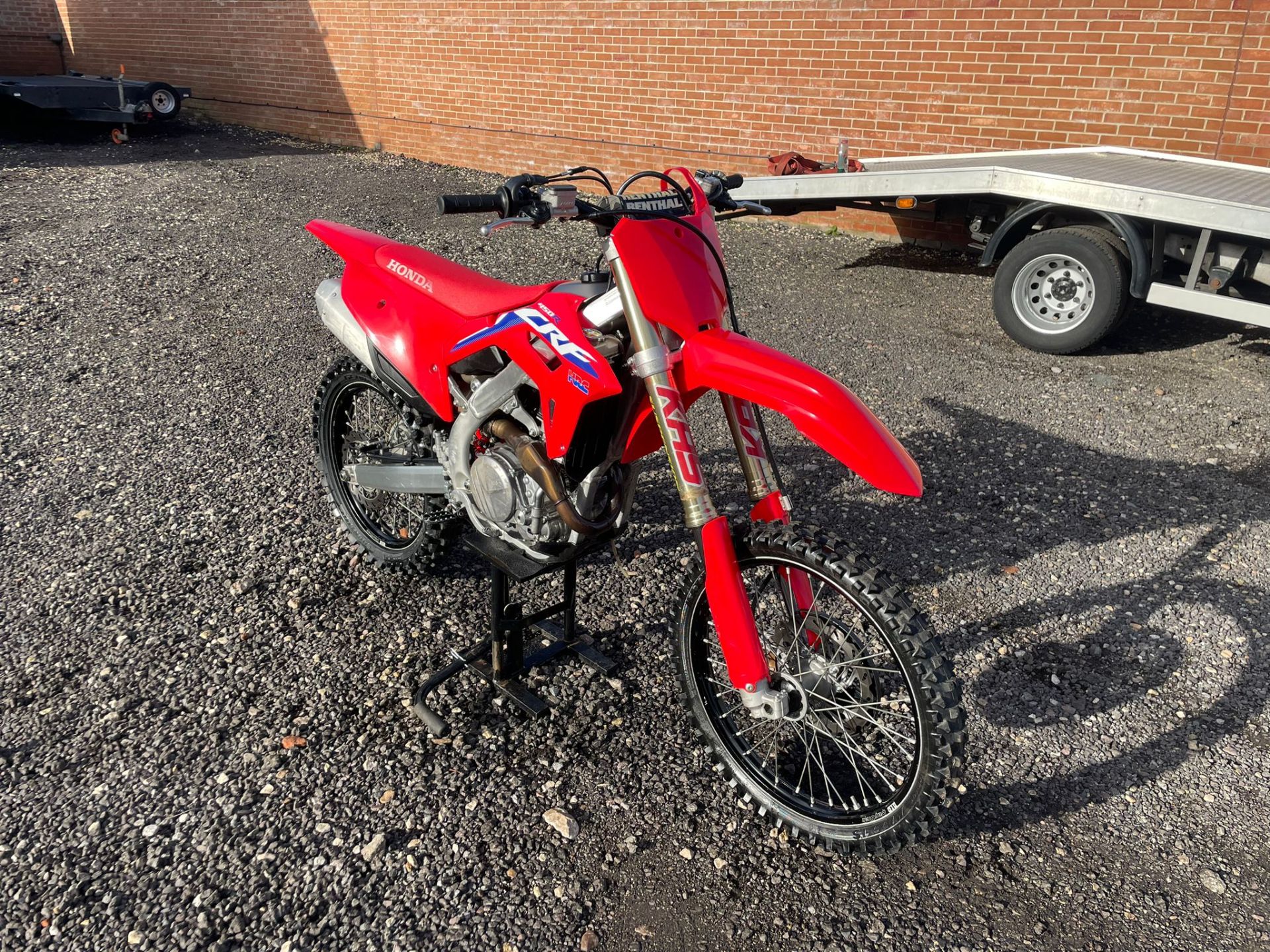 2022 CRF 450 MOTORBIKE, RUNS AND DRIVES, COMES WITH ALL PAPERWORK *NO VAT* - Bild 4 aus 9