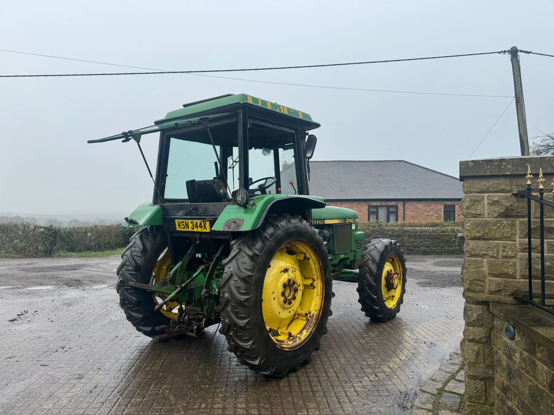 JOHN DEERE 2140 4 WHEEL DRIVE TRACTOR 80 HP *PLUS VAT* - Image 9 of 14