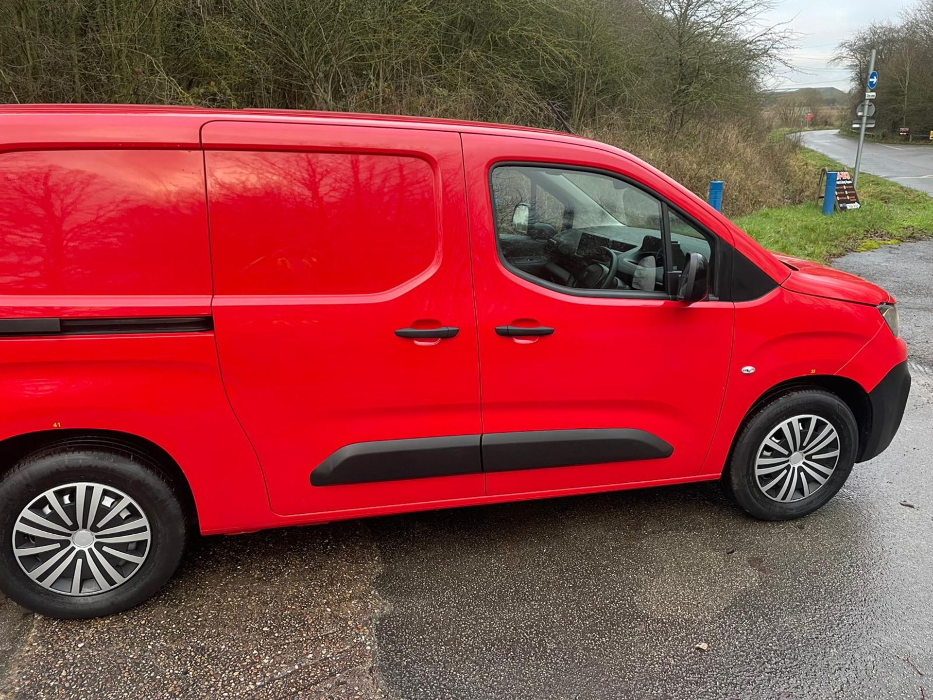 4K MILES! 2022/71 REG PEUGEOT PARTNER S L2 EV ELECTRIC AUTOMATIC PANEL VAN, SHOWING 1 FORMER KEEPER - Image 8 of 26