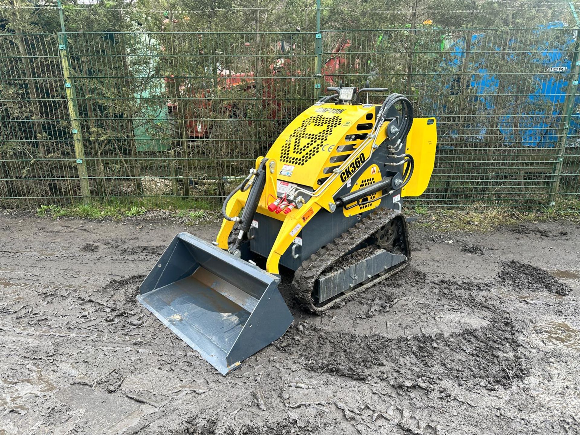 NEW/UNUSED 2024 CAPTOK CK360 COMPACT TRACKED SKIDSTEER LOADER *PLUS VAT* - Image 2 of 19