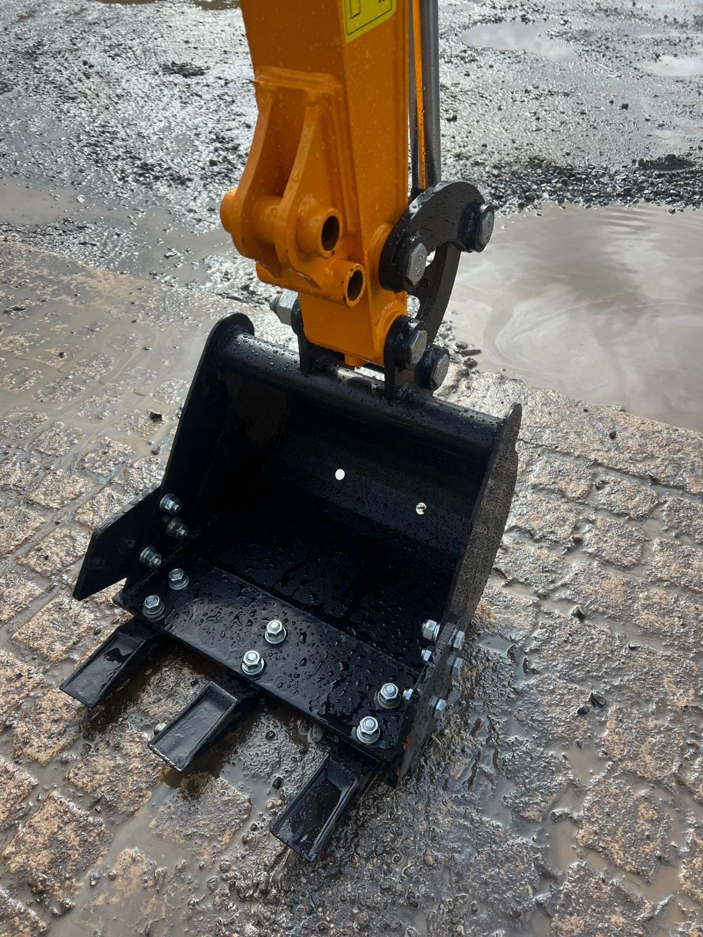 NEW/UNUSED JPC HT12 MINI EXCAVATOR *PLUS VAT* - Image 10 of 10