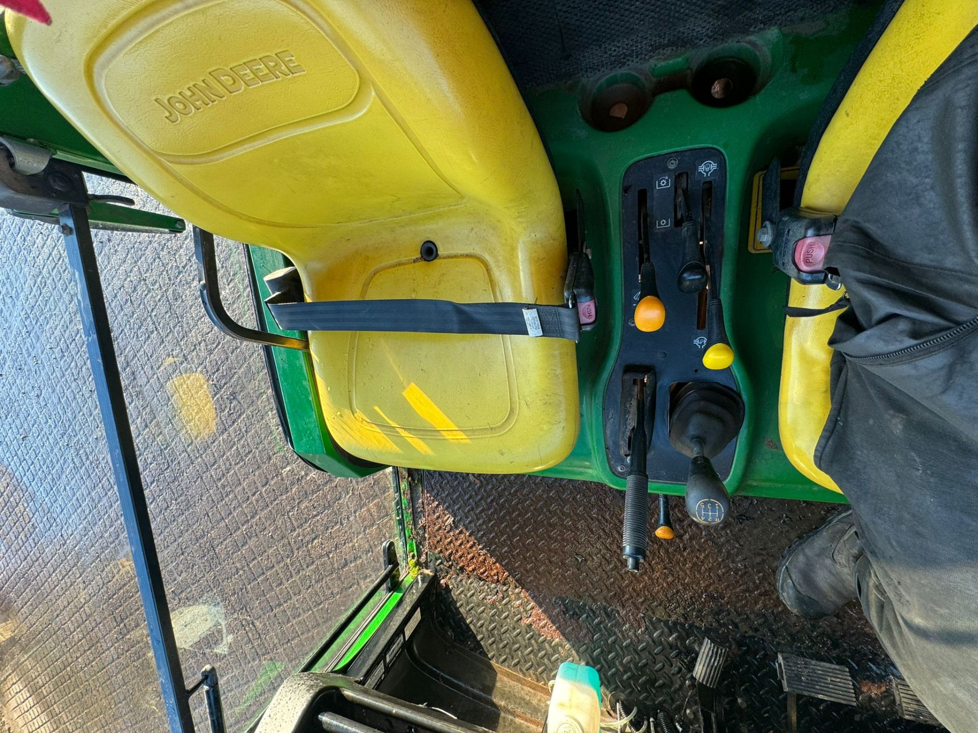 2014 JOHN DEERE 2030A 4WD PRO GATOR *PLUS VAT* - Image 16 of 19