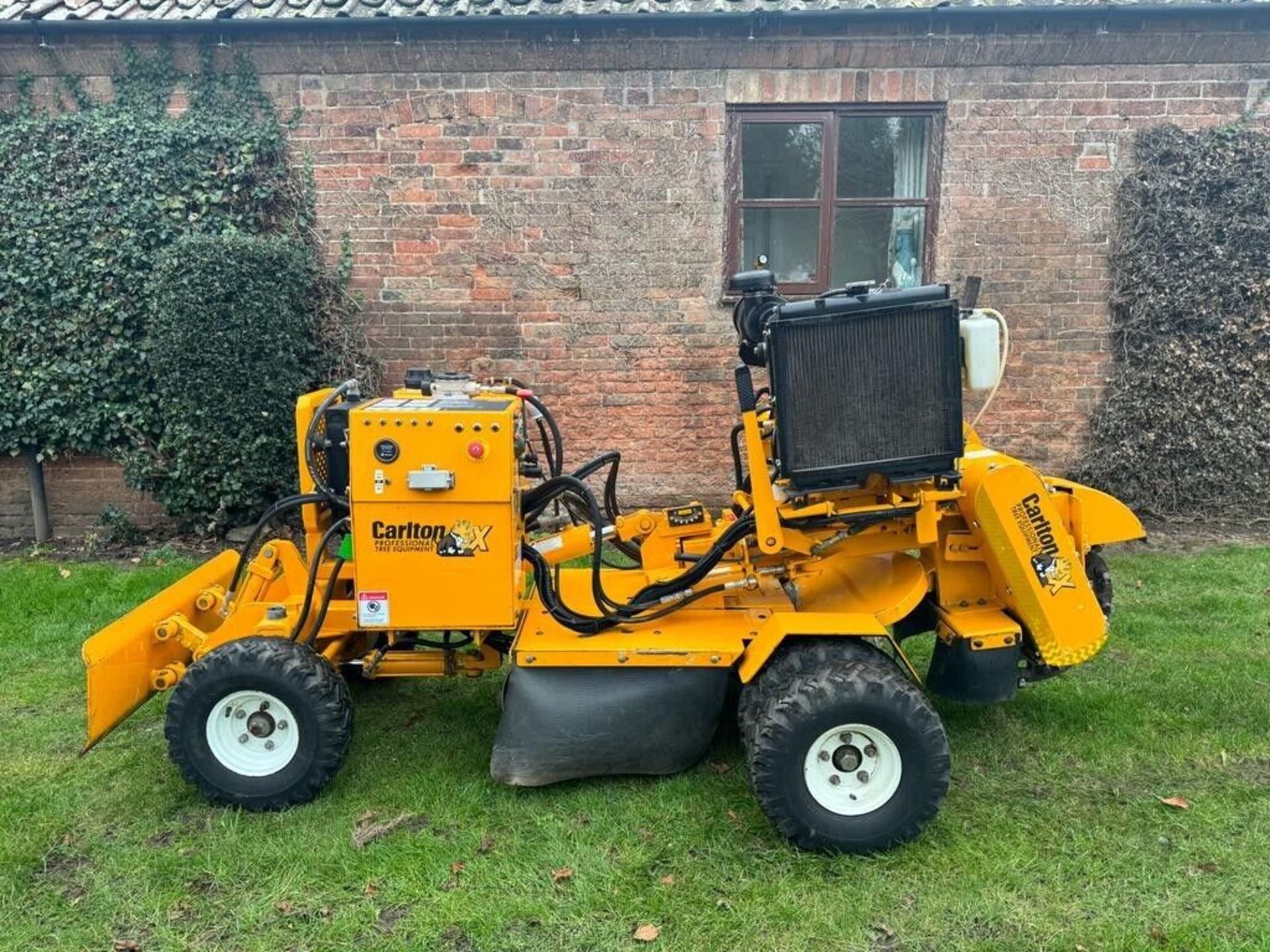 STUMP GRINDER CARLTON SP4012, KUBOTA TURBO DIESEL ENGINE, 4 WHEEL DRIVE *PLUS VAT* - Image 5 of 13