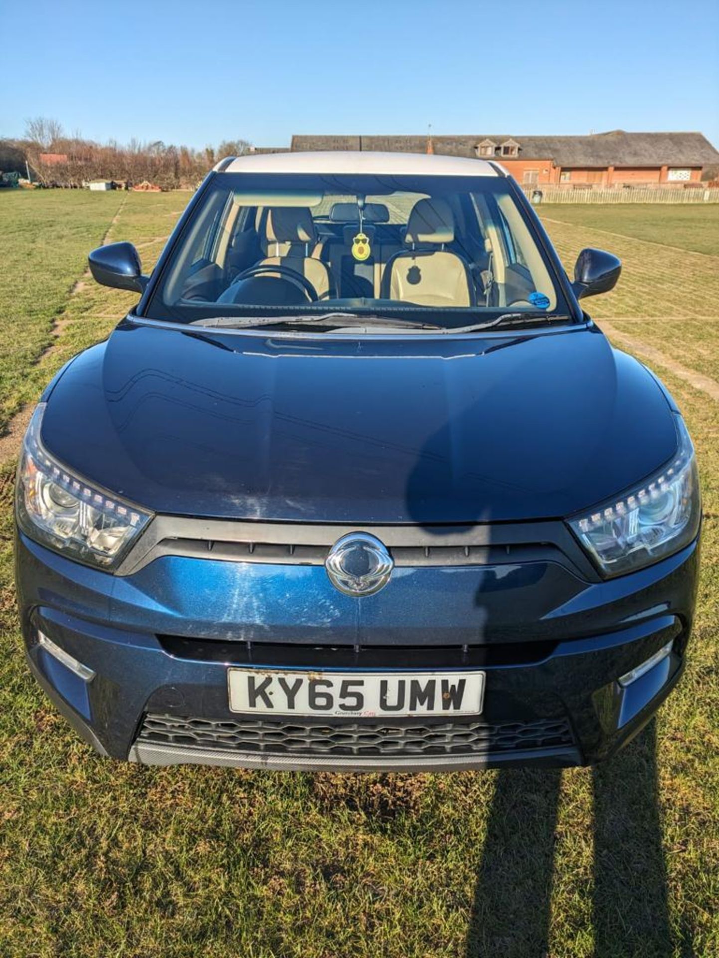 2015 SSANGYONG TIVOLI EX BLUE SUV HATCHBACK *NO VAT* - Image 2 of 35