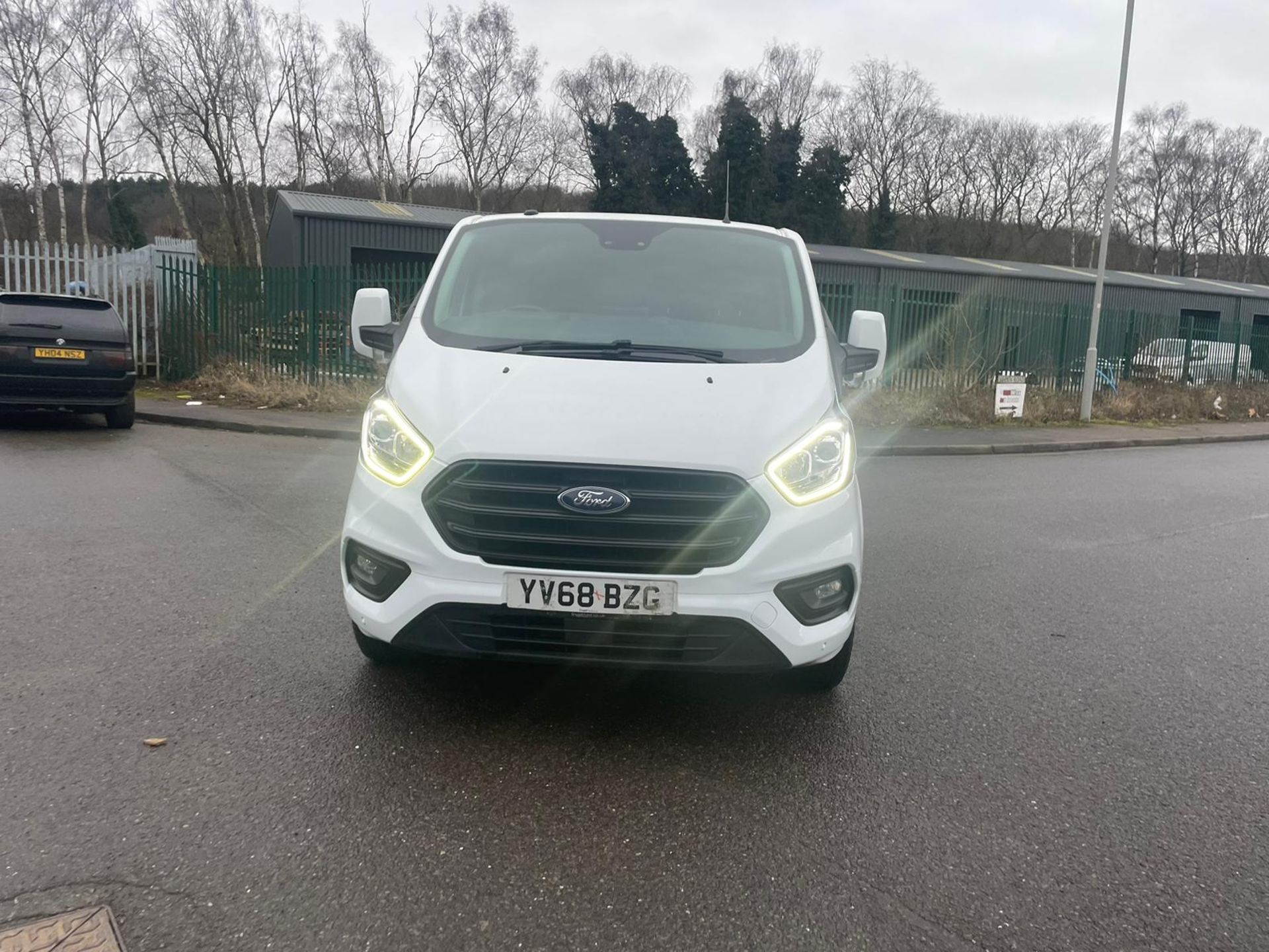 2018 FORD TRANSIT CUSTOM 280 LIMITED WHITE PANEL VAN *PLUS VAT* - Image 3 of 14