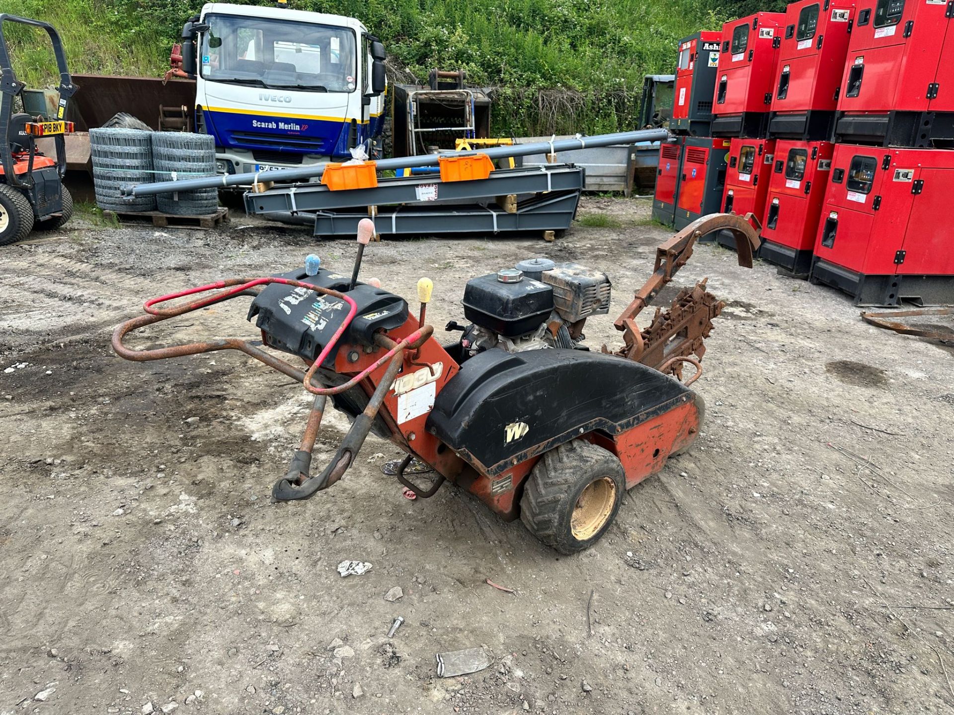DITCH WITCH 1030 PEDESTRIAN TRENCHER *PLUS VAT* - Image 7 of 8