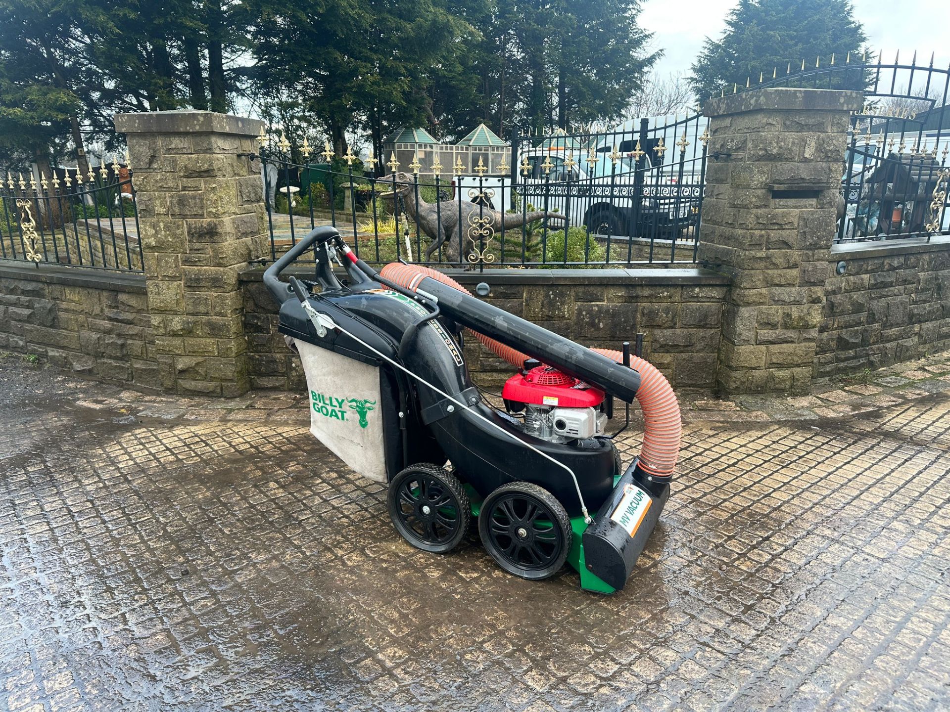 2019 BILLY GOAT MV650SPH 29Ó SELF PROPELLED GARDEN VACCUM COLLECTOR WITH WANDER WAND *PLUS VAT* - Image 7 of 17
