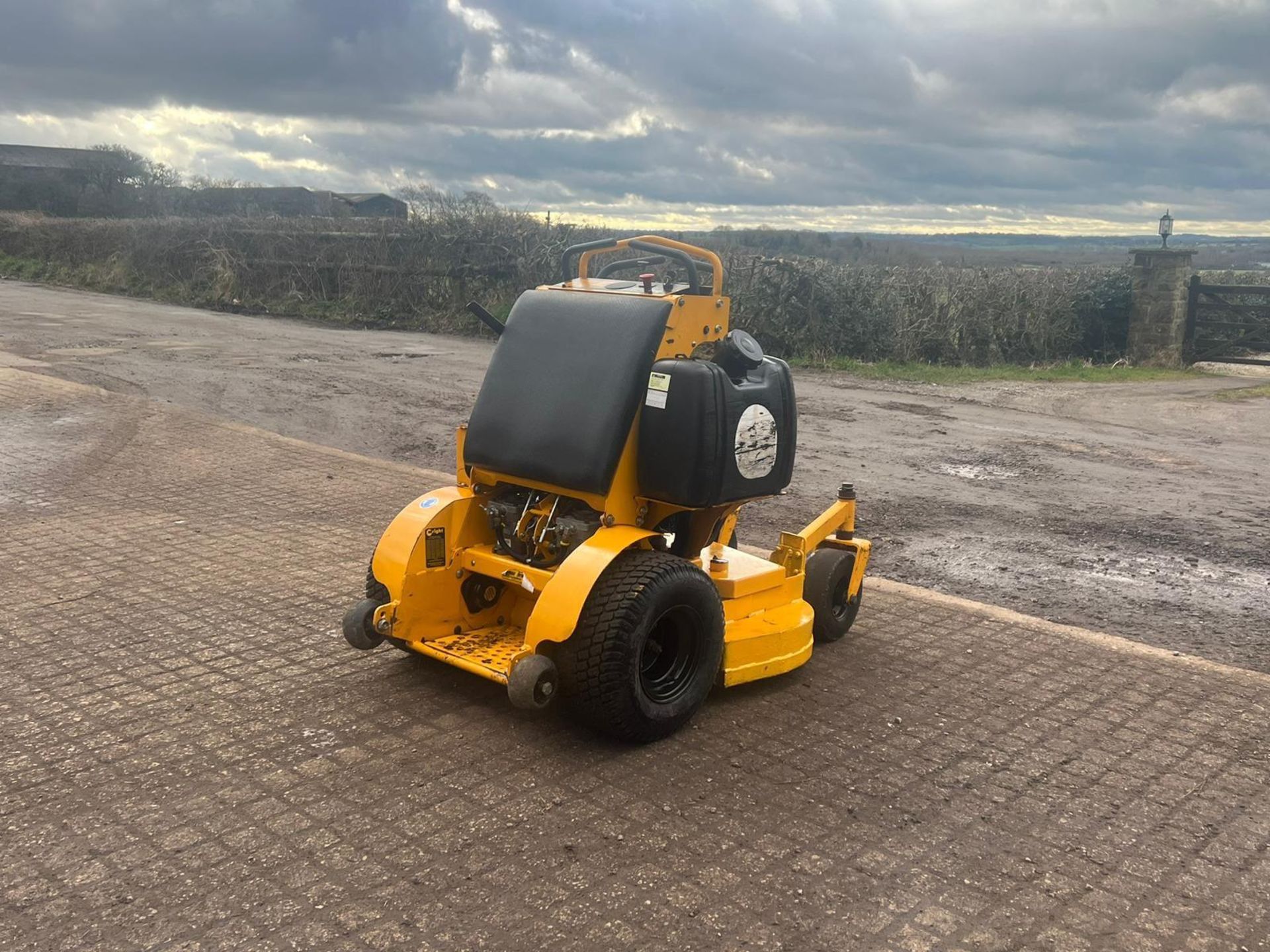 WRIGHT STANDER STAND ON ZERO TURN MOWER *PLUS VAT* - Image 6 of 8