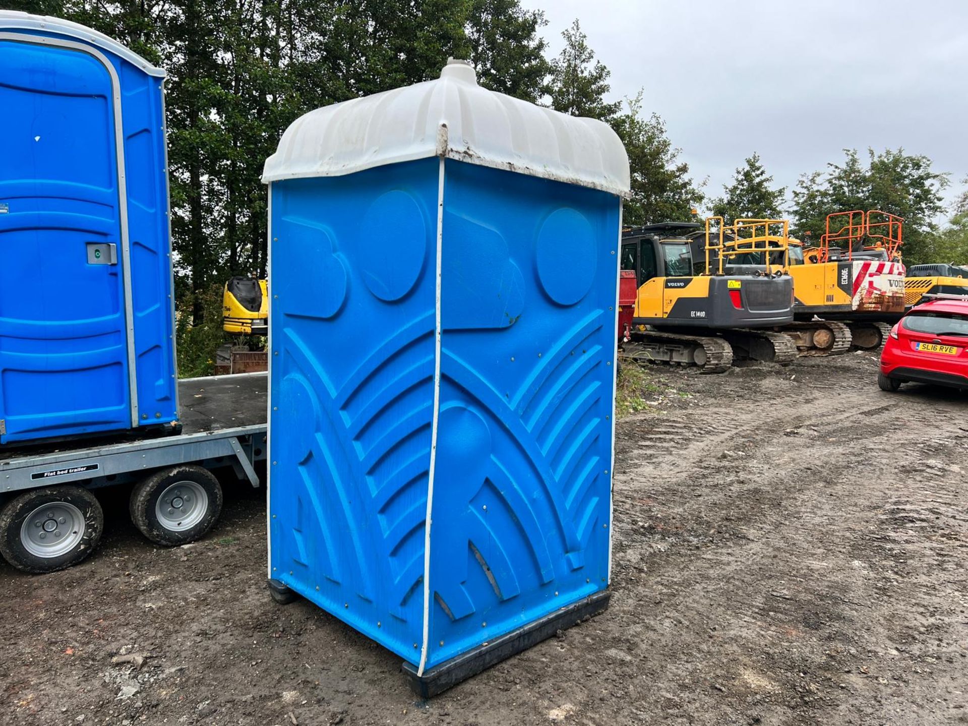 PORTABLE TOILET BLOCK *NO VAT* - Image 6 of 7