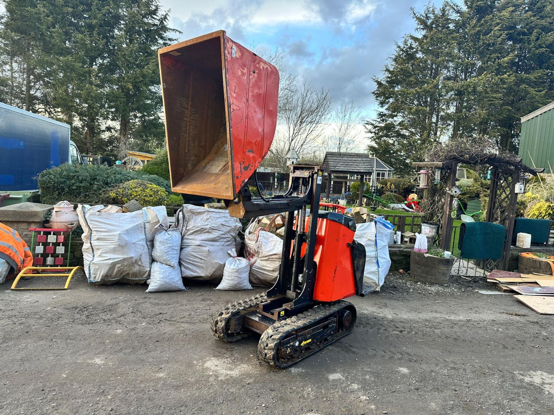 Kubota KC70 550KG Diesel High Tip Tracked Dumper *PLUS VAT* - Image 7 of 16