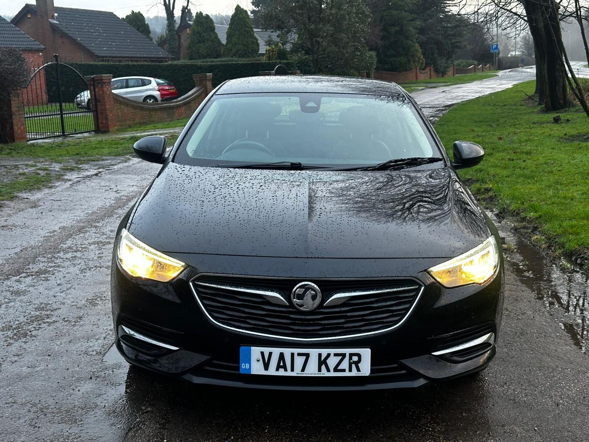 2017 VAUXHALL INSIGNIA TECH LINE NAV ECO T D BLACK HATCHBACK *NO VAT* - Image 2 of 20