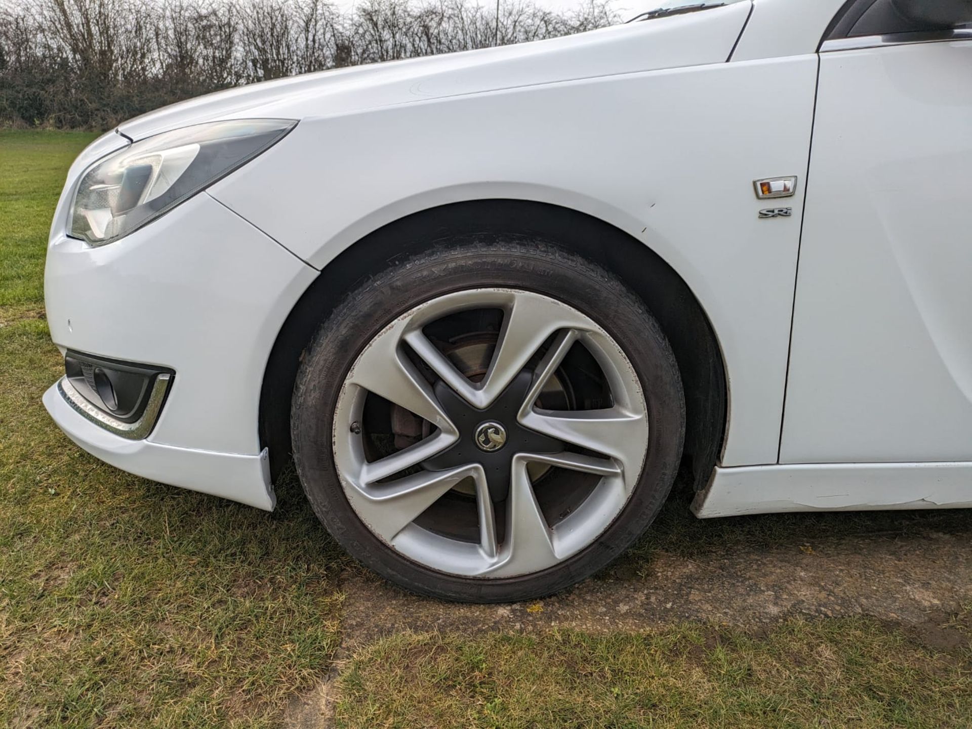 2013 VAUXHALL INSIGNIA SRI CDTI ECOFLEX S/S WHITE HATCHBACK *NO VAT* - Image 14 of 25