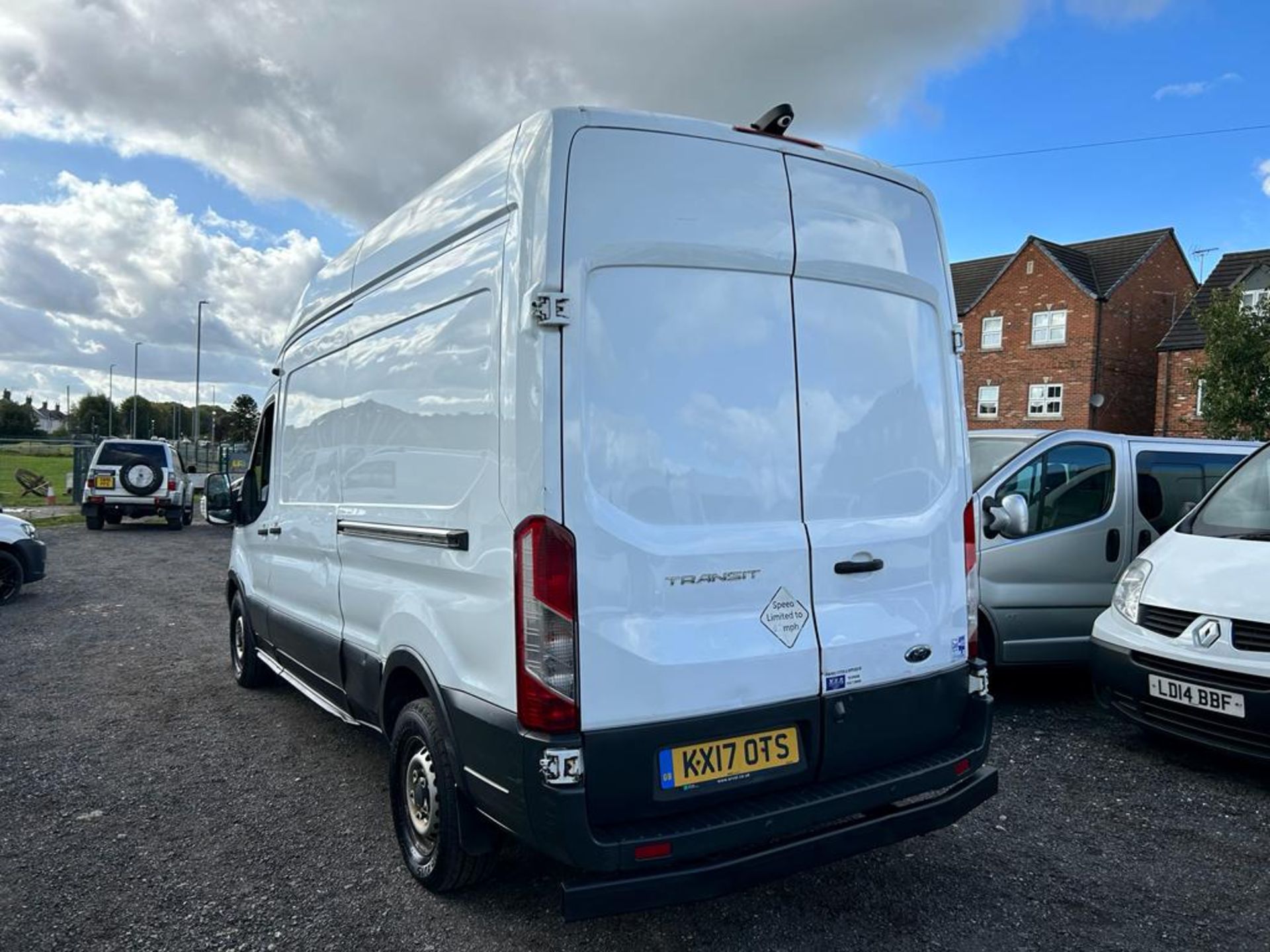 2017 FORD TRANSIT 350 WHITE PANEL VAN *NO VAT* - Image 5 of 15