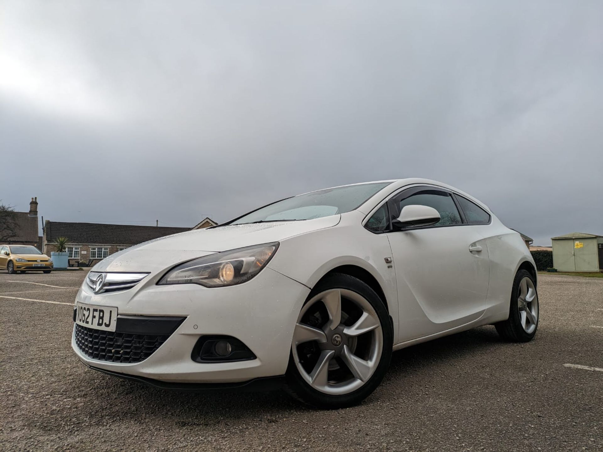 2012 VAUXHALL ASTRA GTC SRI CDTI S/S WHITE HATCBACK *NO VAT* - Image 5 of 26