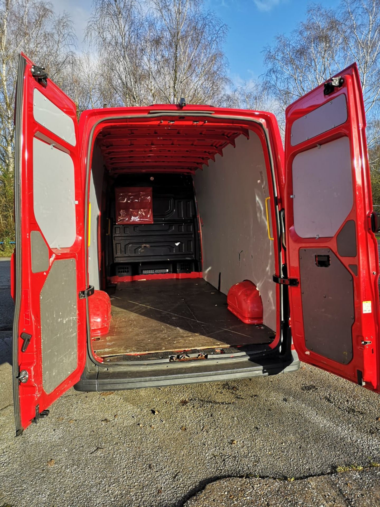 2019/19 REG VOLKSWAGEN CRAFTER CR35 STARTLINE TDI 2.0 DIESEL RED PANEL VAN, SHOWING 1 FORMER KEEPER - Image 11 of 13