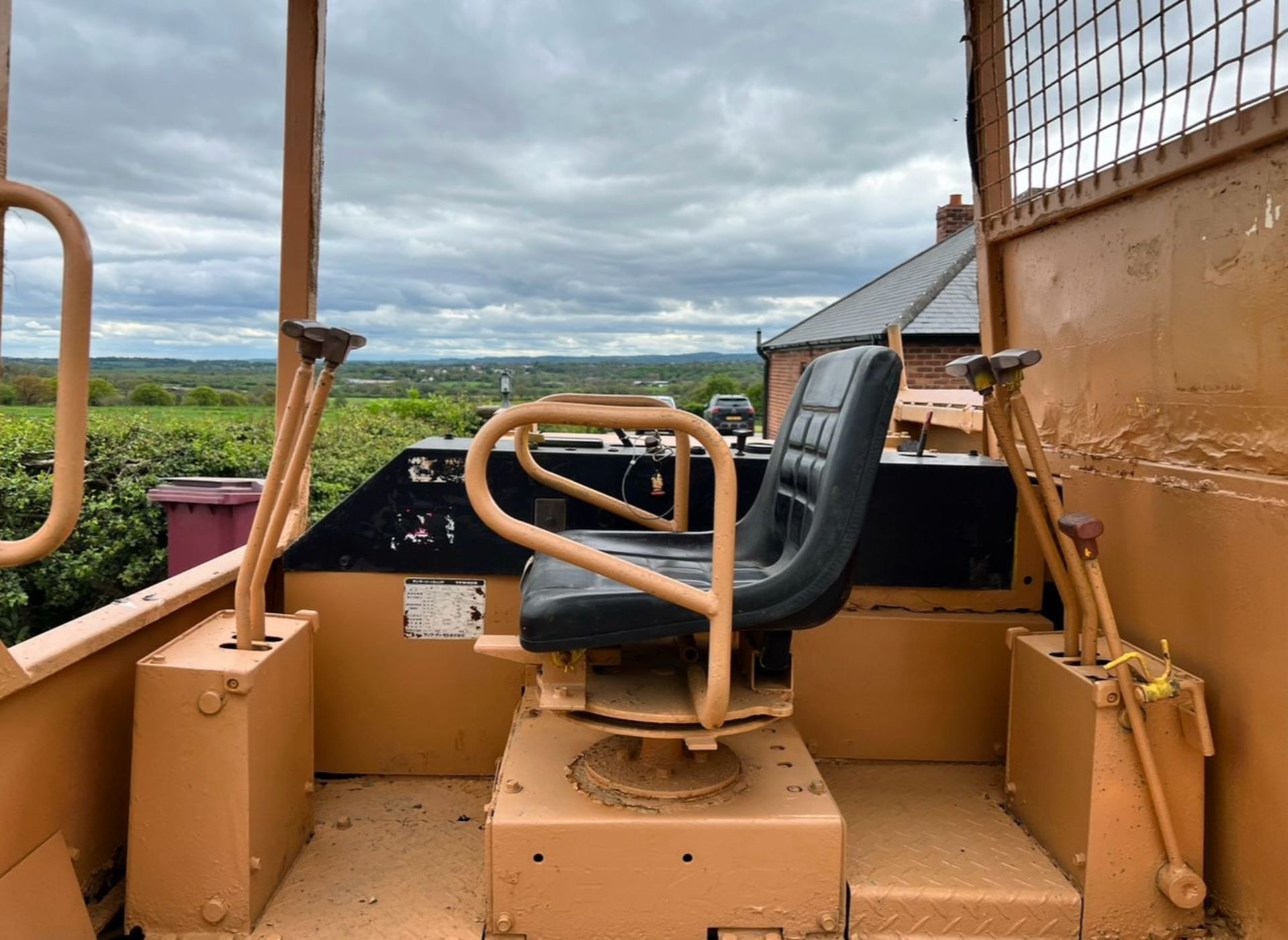 YANMAR YFW40R 4 TON DIESEL TRACKED DUMPER *PLUS VAT* - Image 15 of 16