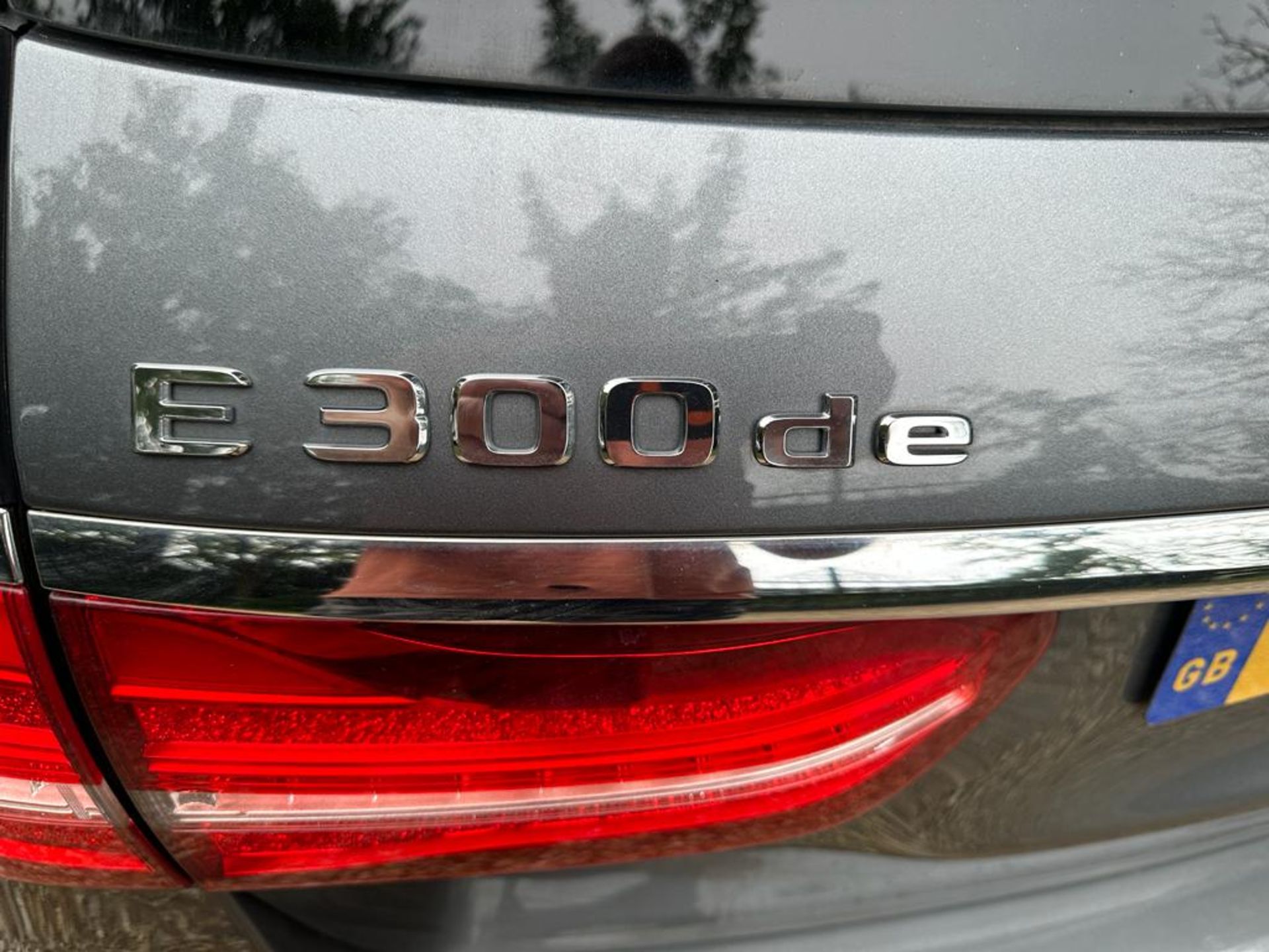 2019 MERCEDES-BENZ E 300 SE DE AUTO GREY ESTATE - DIESEL HYBRID *NO VAT* - Image 7 of 17