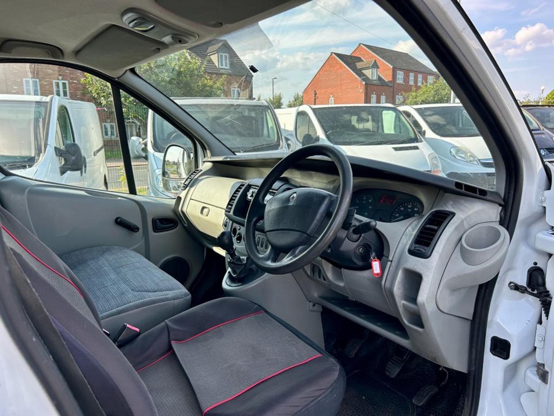 2008 RENAULT TRAFIC SL29 DCI 115 WHITE PANEL VAN *NO VAT* - Image 9 of 11