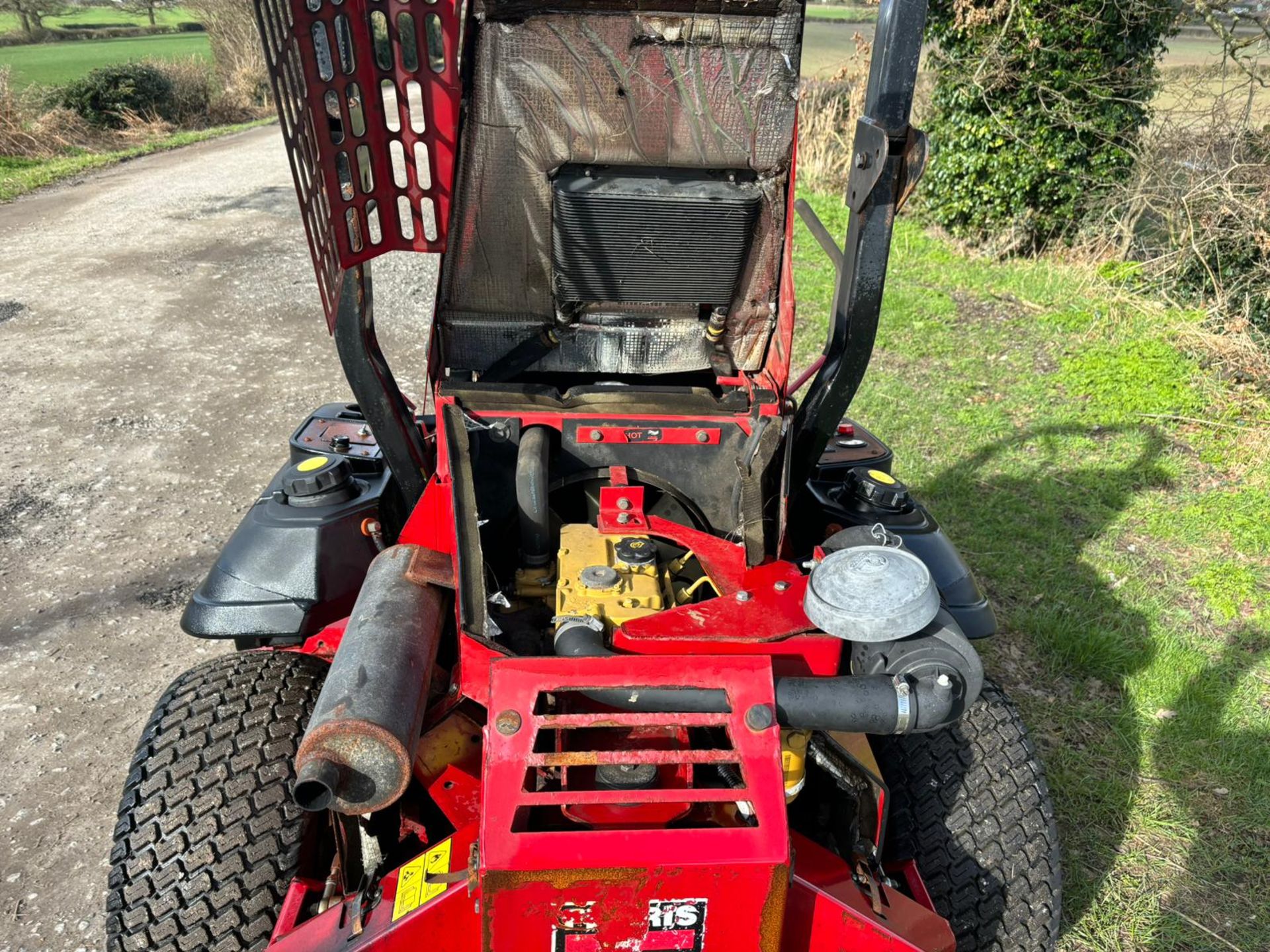 FERRIS IS4500Z DIESEL ZERO TURN MOWER *PLUS VAT* - Image 10 of 14