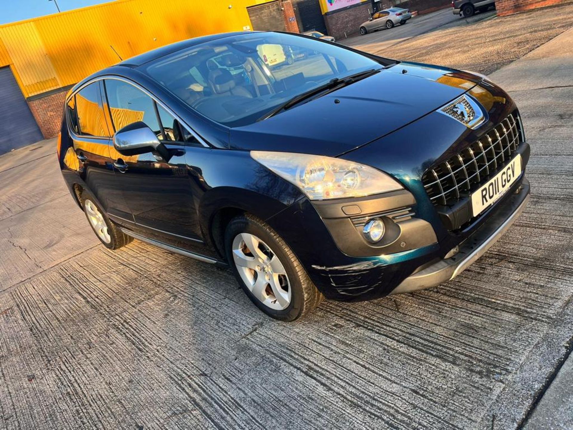 2011 PEUGEOT 3008 EXCLUSIVE HDI S-A BLUE SUV ESTATE *NO VAT*